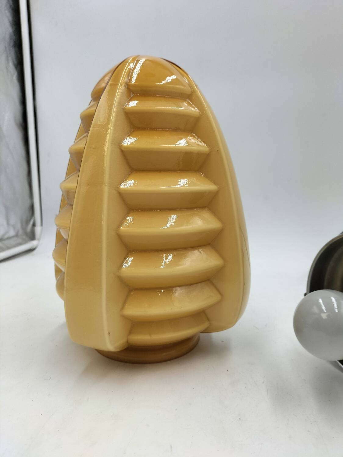 Art Deco suspension