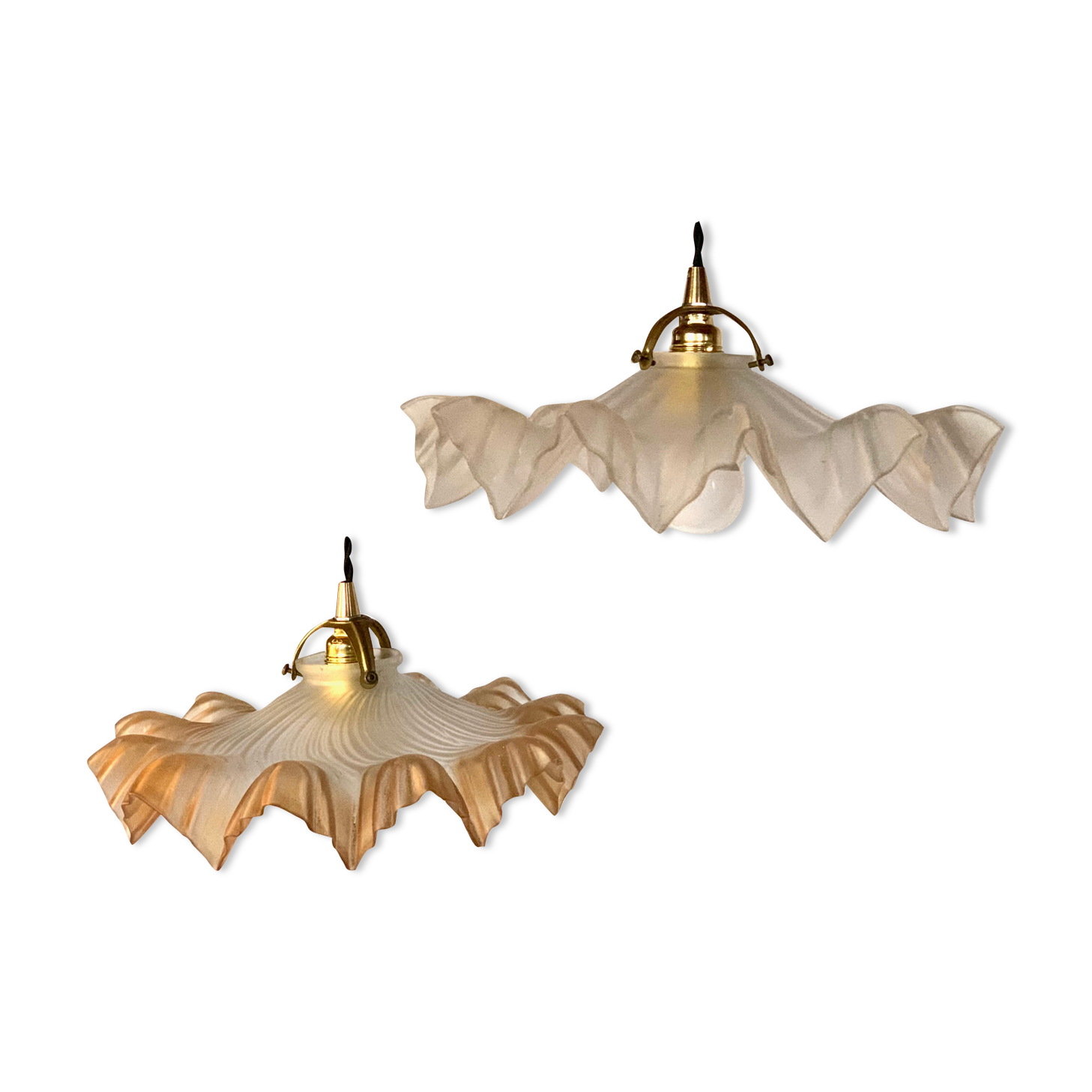 Pair of serrated opalines bistro style 1920