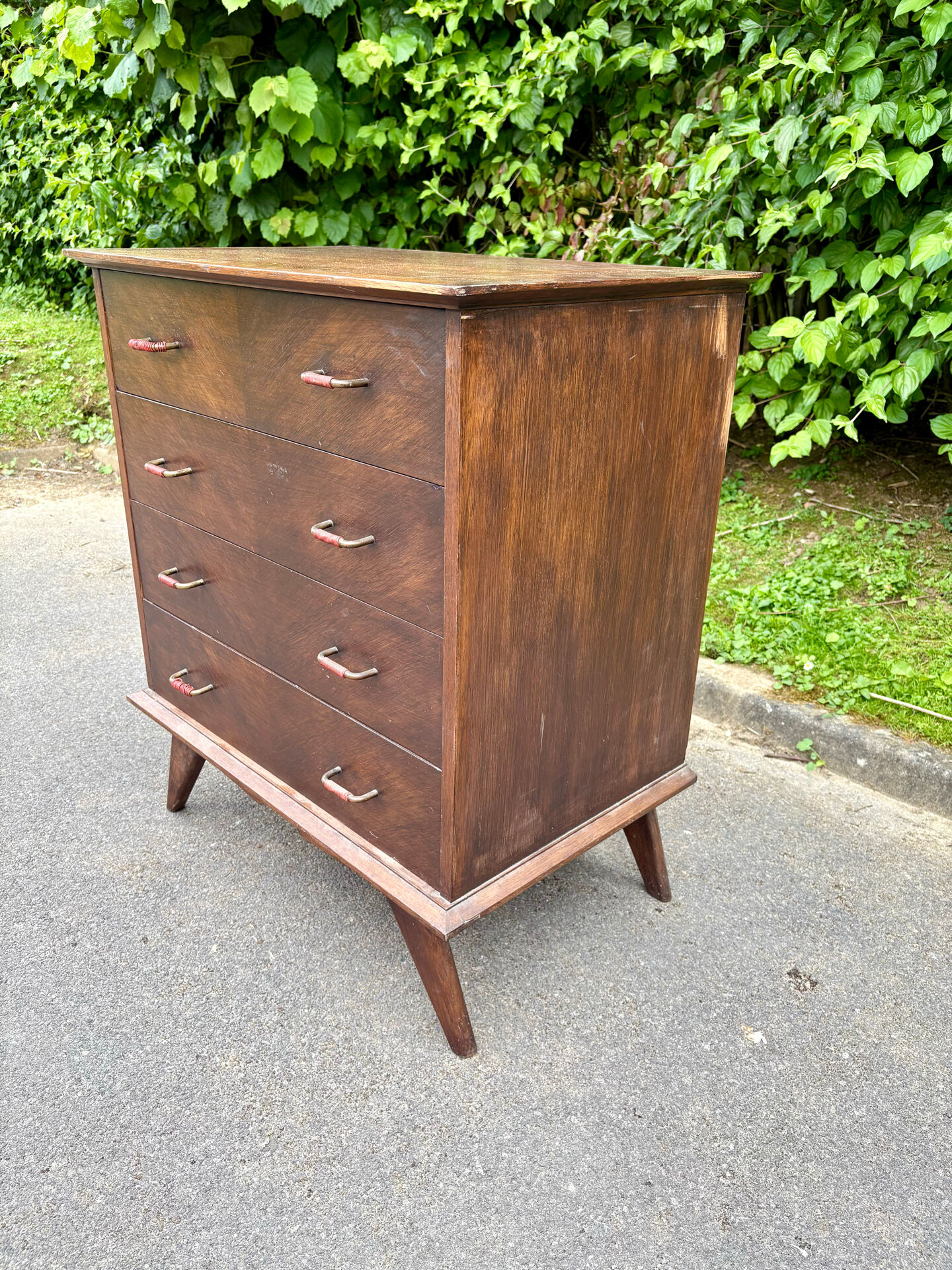 Commode vintage années 50/60 – 4 tiroirs – pieds compas