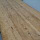 Ancienne table de cantine en pin