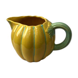 Melon pitcher