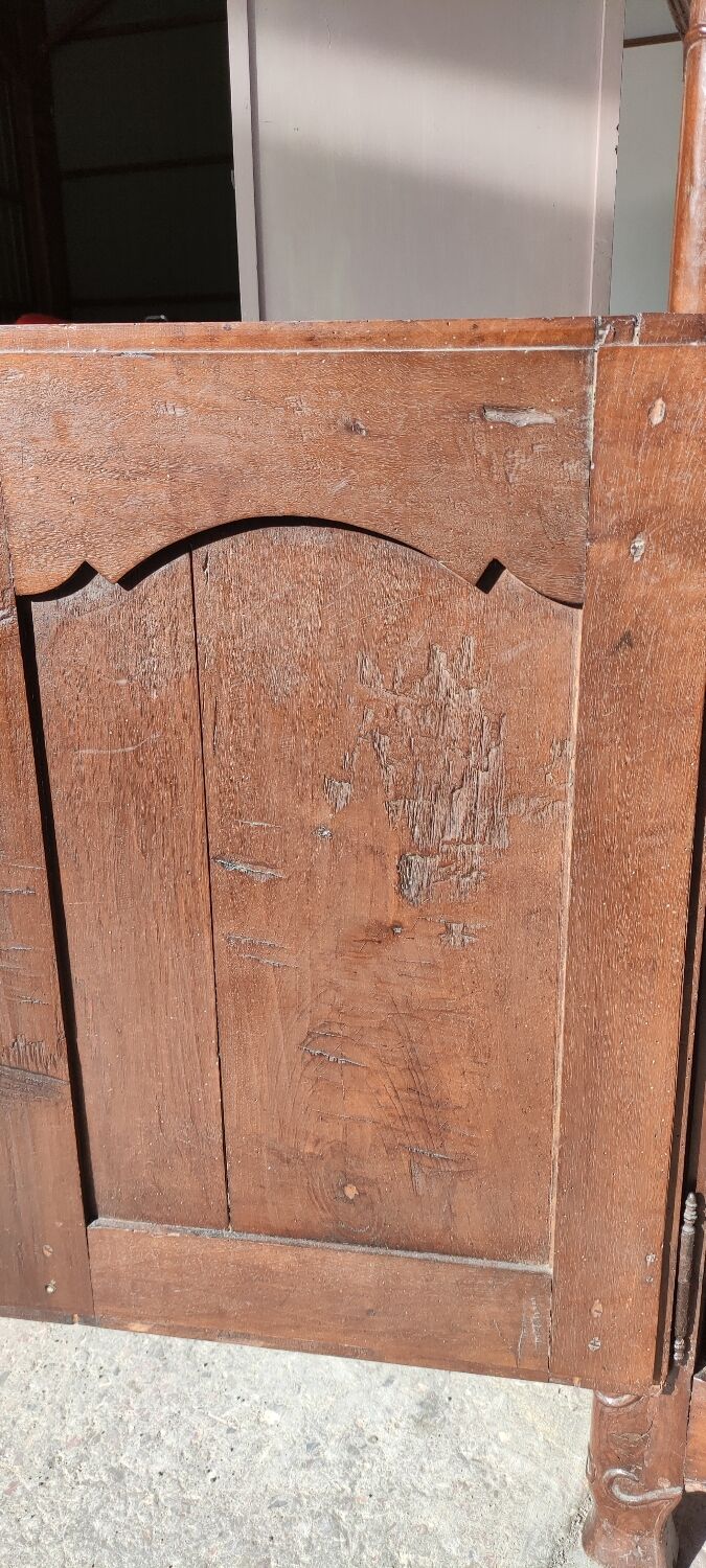 Louis xv walnut sideboard 18th century, Basque support buffet