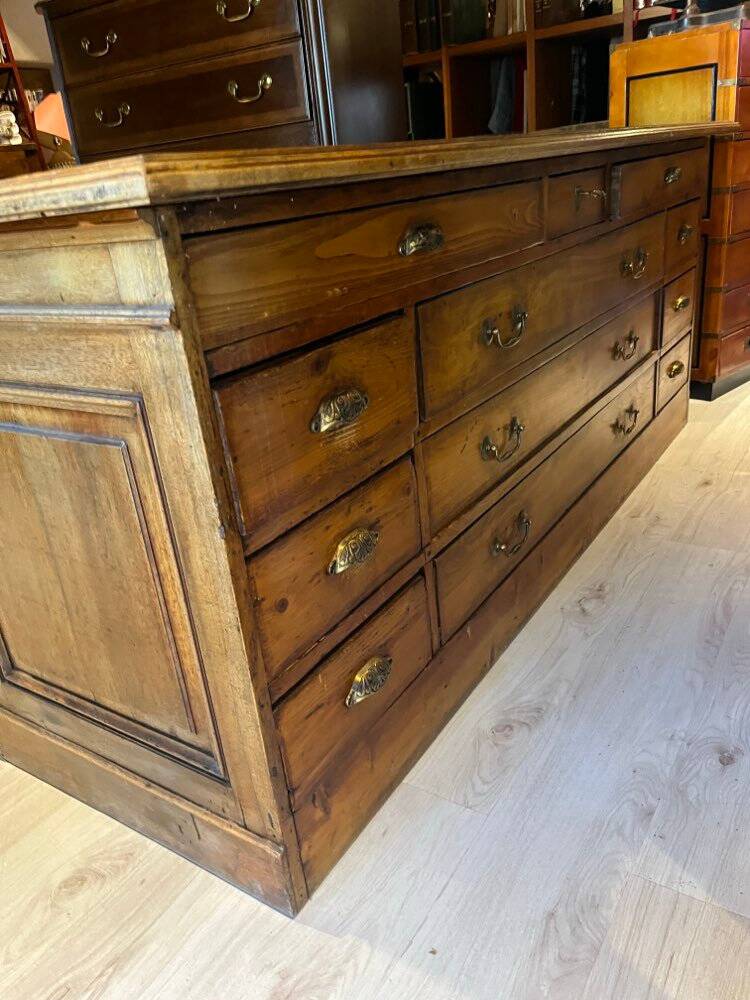 Fine draper's furniture from the late 19th to early 20th century.