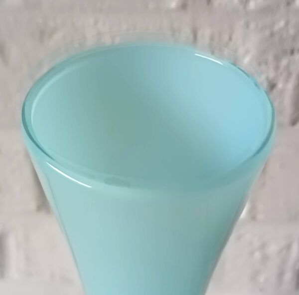 Grand VASE décoratif rétro pied opaline bleue, vase vintage Italie