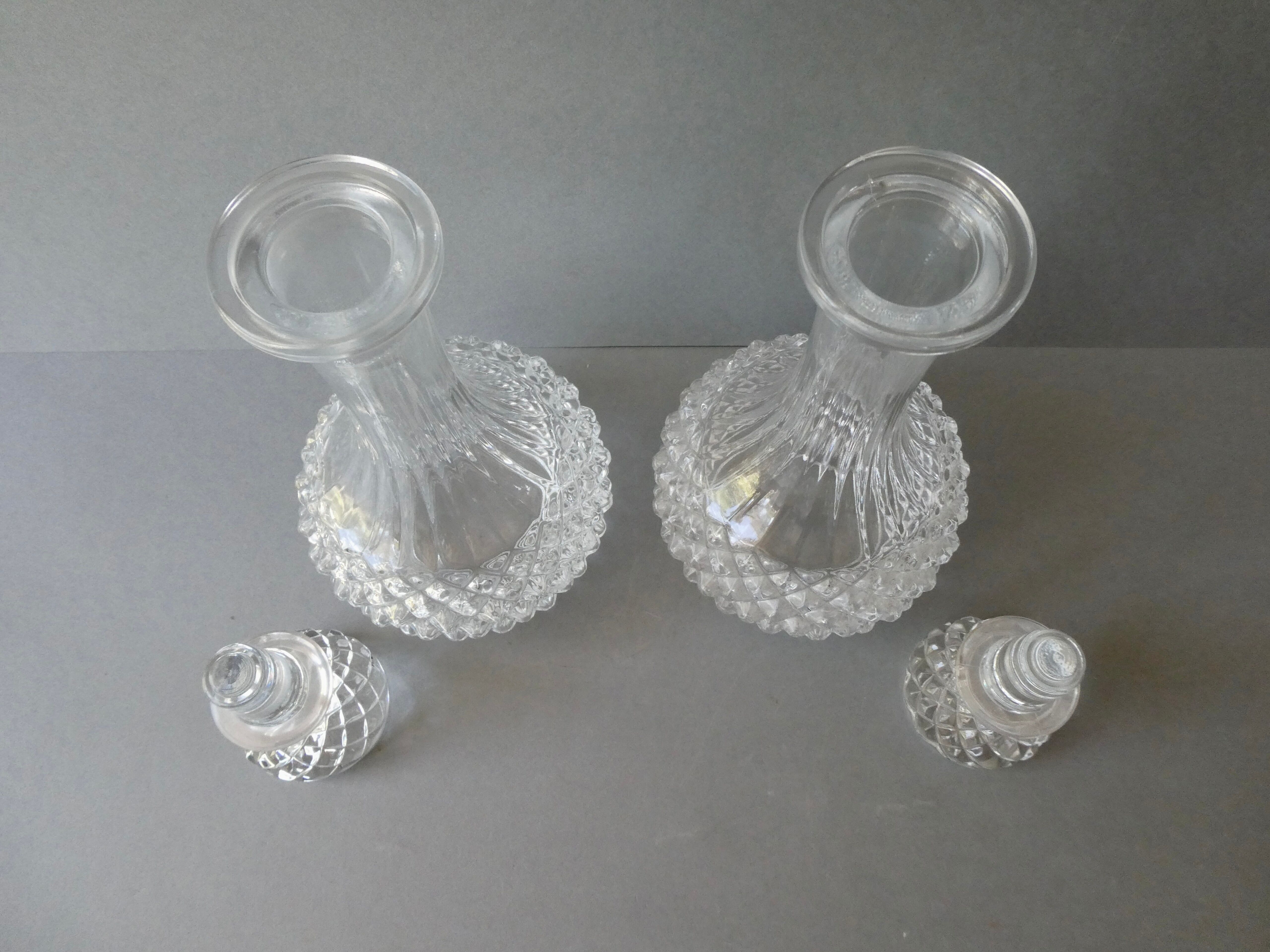 2 wine decanters, Arques crystal, Longchamp model