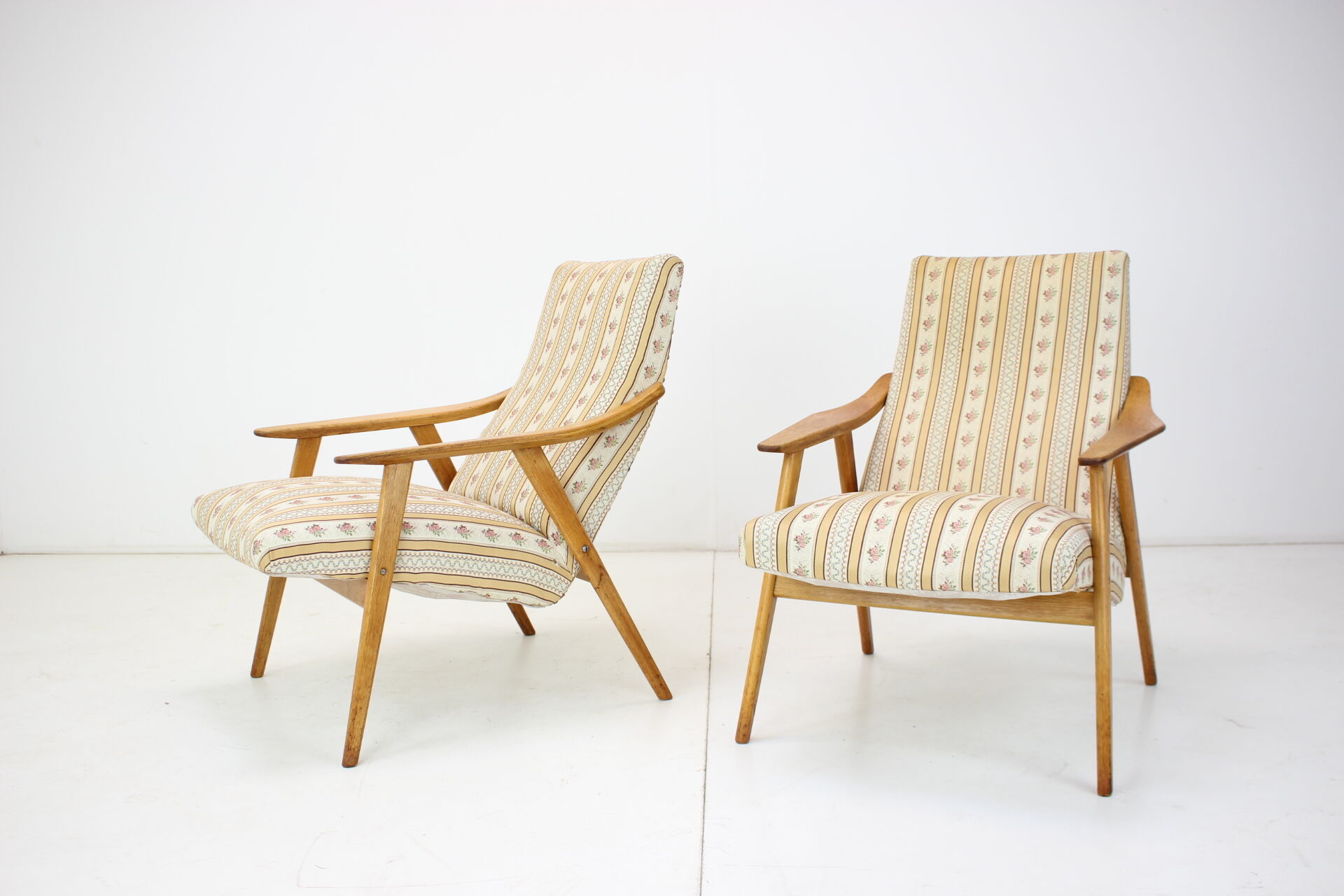 Paire de fauteuils du milieu du siècle des années 1960, Tchécoslovaquie