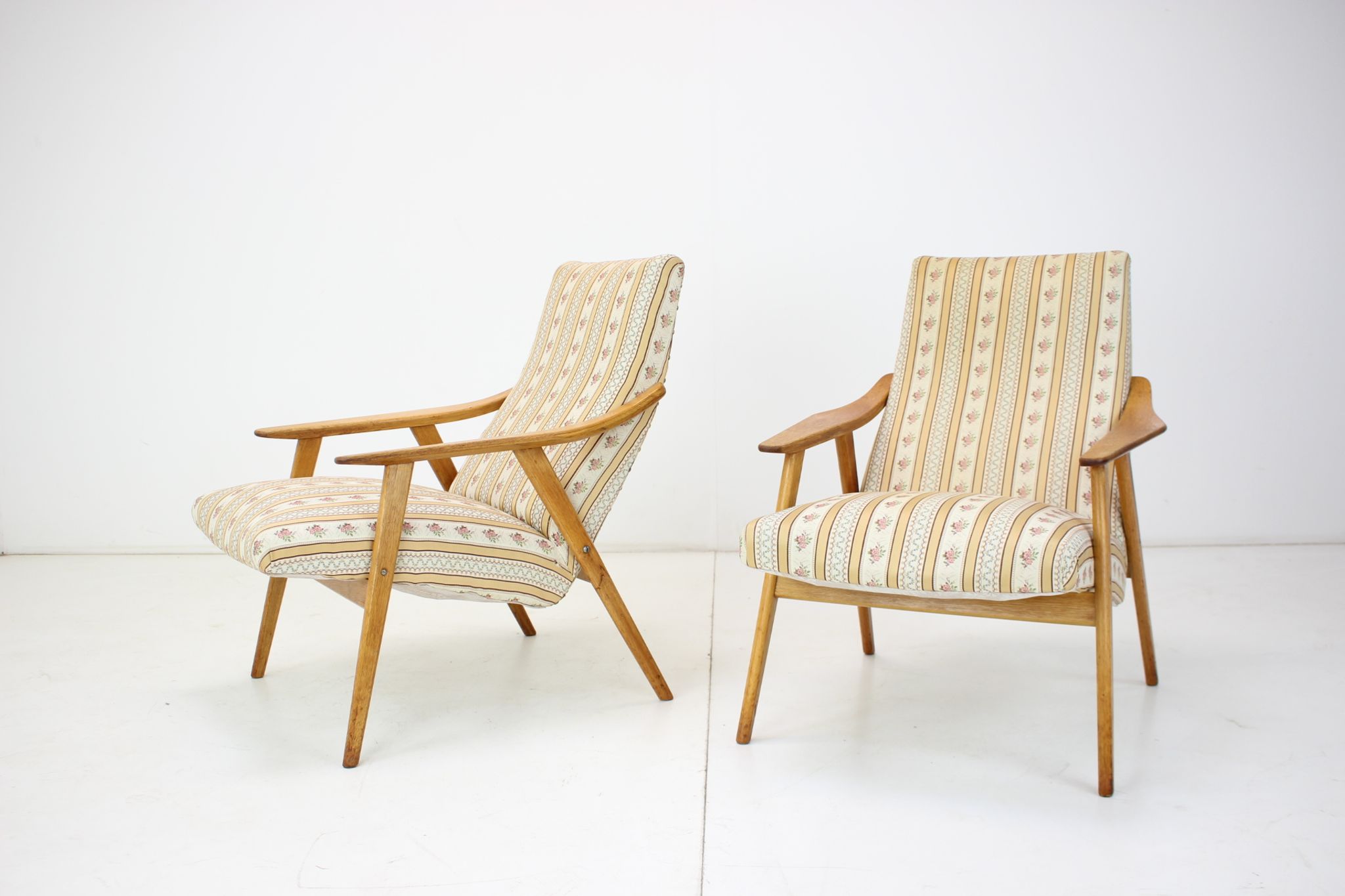 Paire de fauteuils du milieu du siècle des années 1960, Tchécoslovaquie