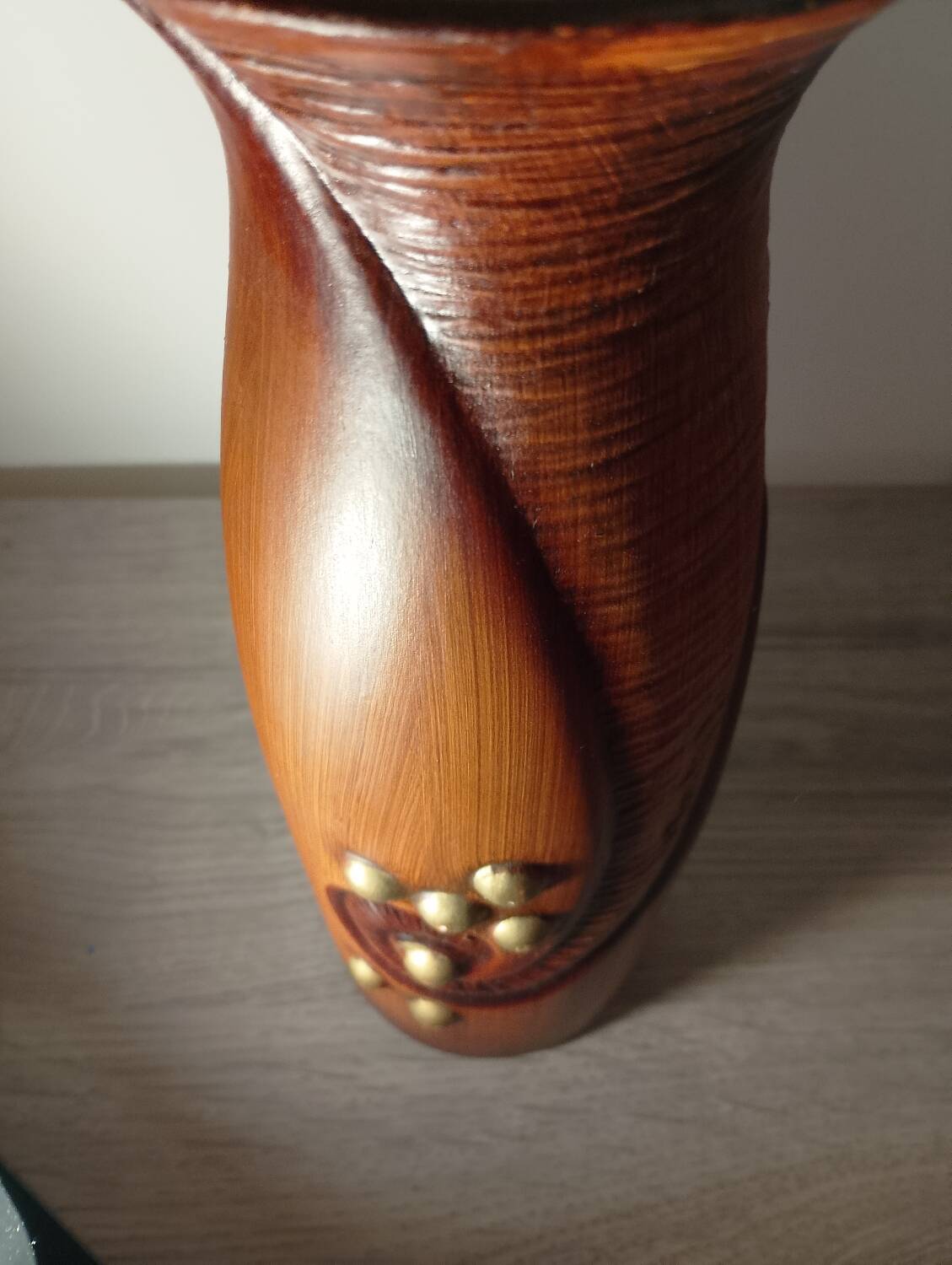 Vase collaboration between G de Bryun and Atelier Dubois at Bouffioulx.