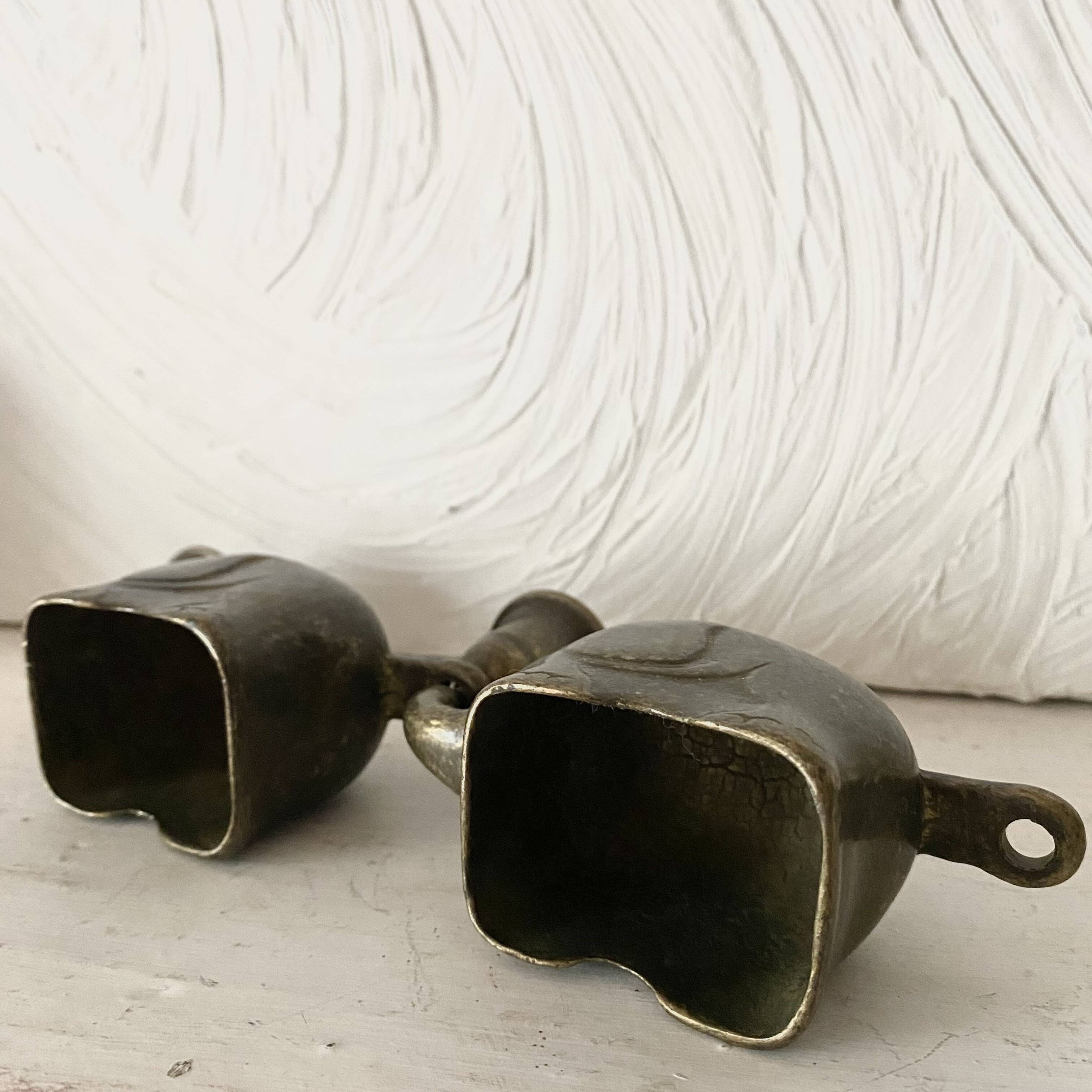 Vintage brass elephant candlestick holders, 1960s/70s.