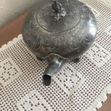 English teapot nineteenth century pewter
