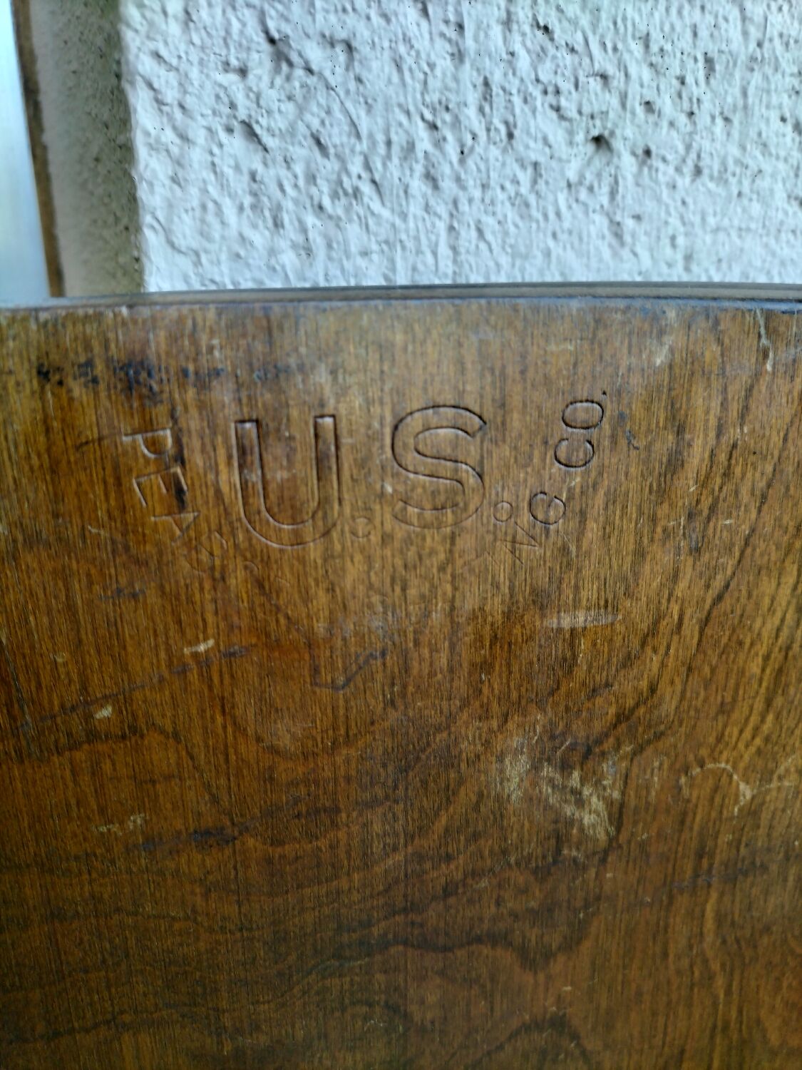 Folding chairs in US armed wood