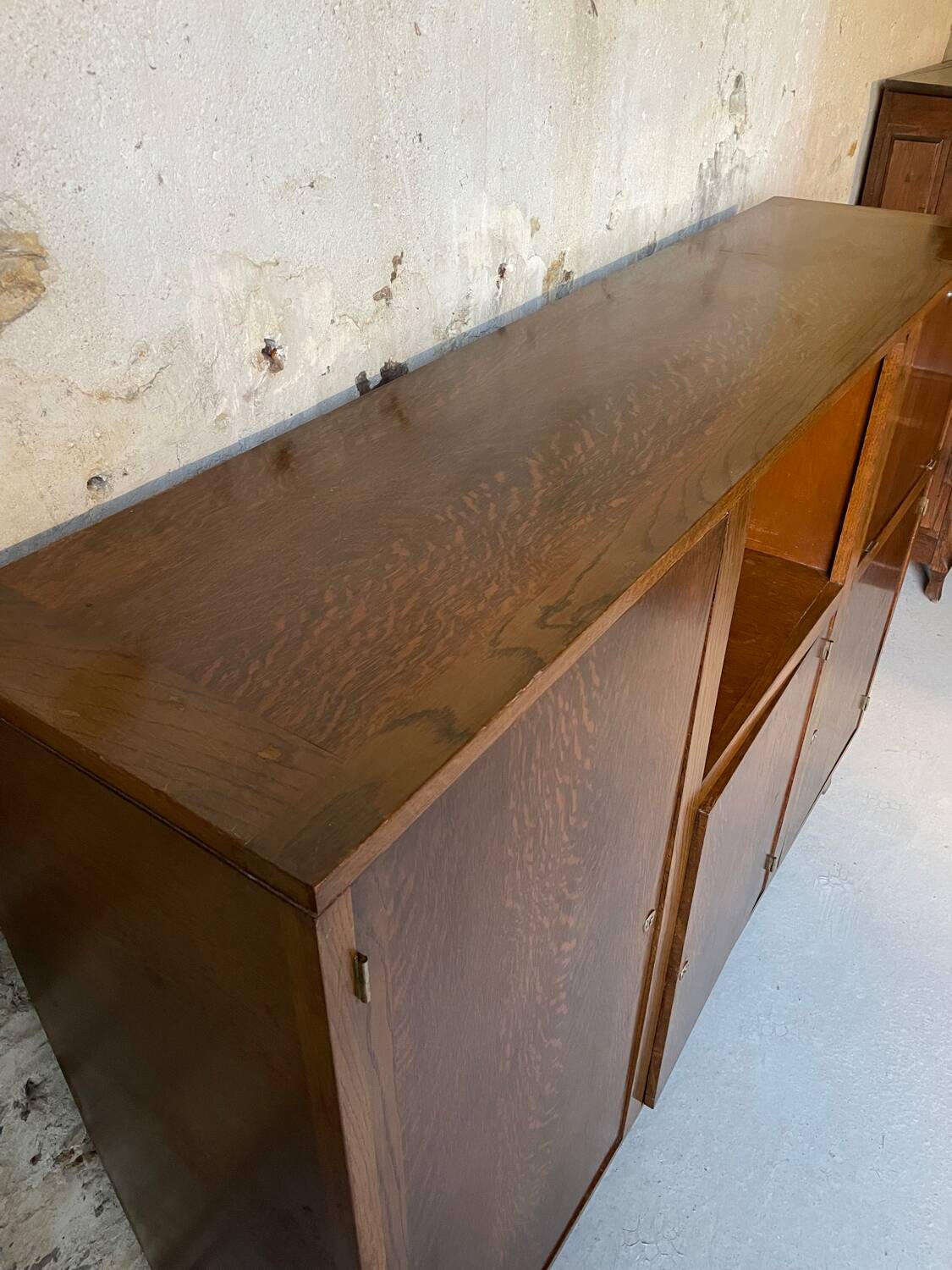 Vintage buffet from the 50s/60s in oak.