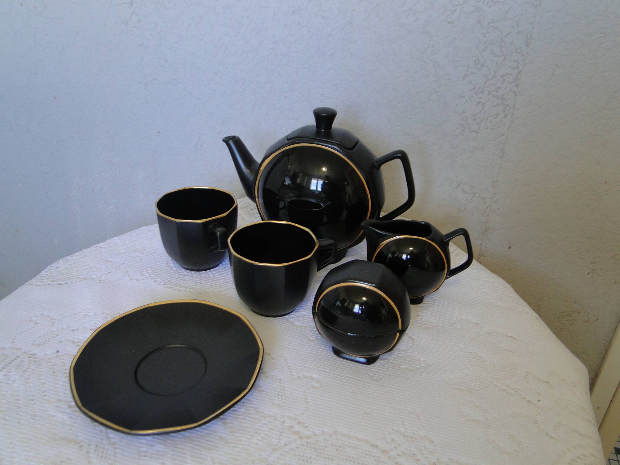 CERAMIC COFFEE OR TEA SERVICE 6 PIECES