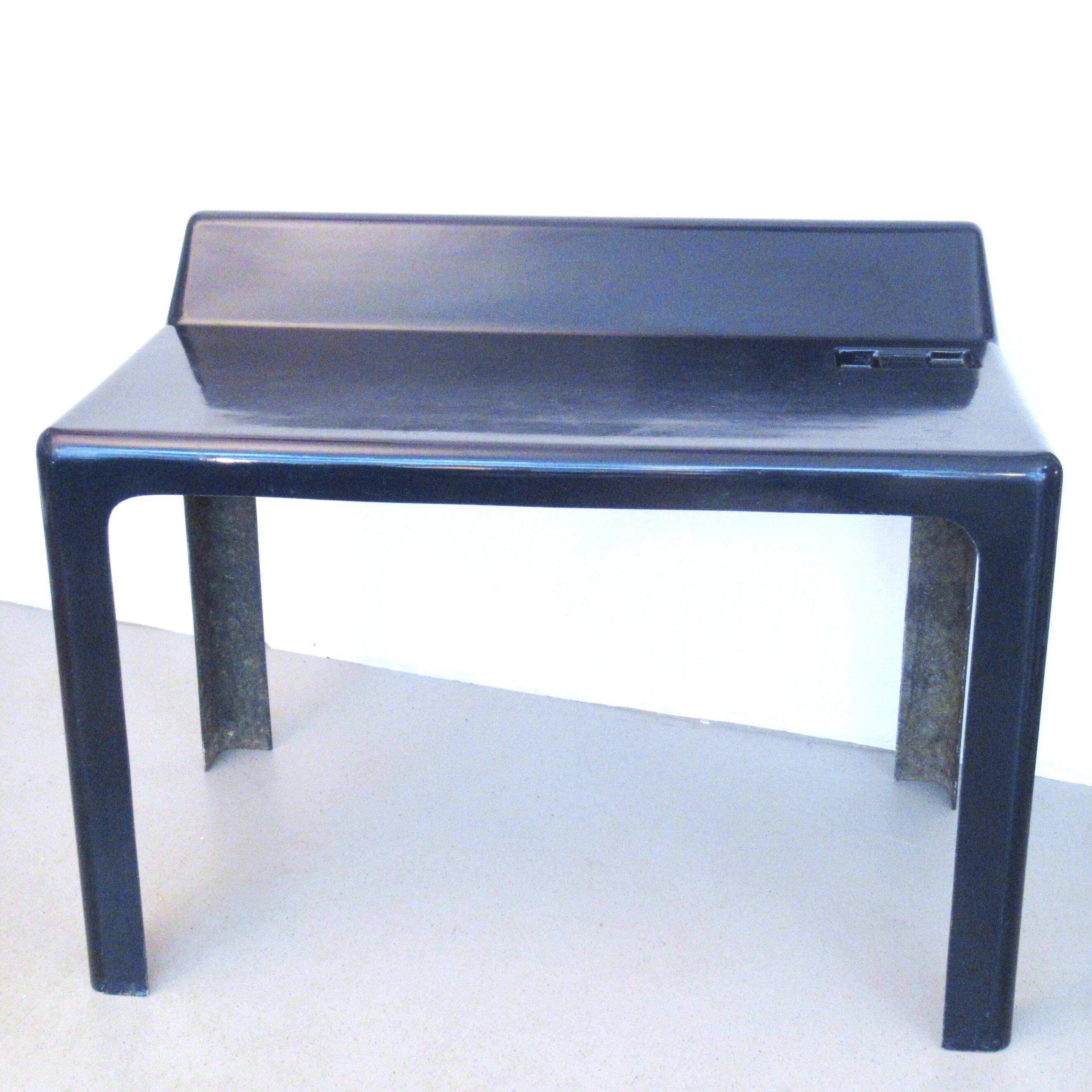 Ginger desk by Patrick Gingembre for Paulus 1970