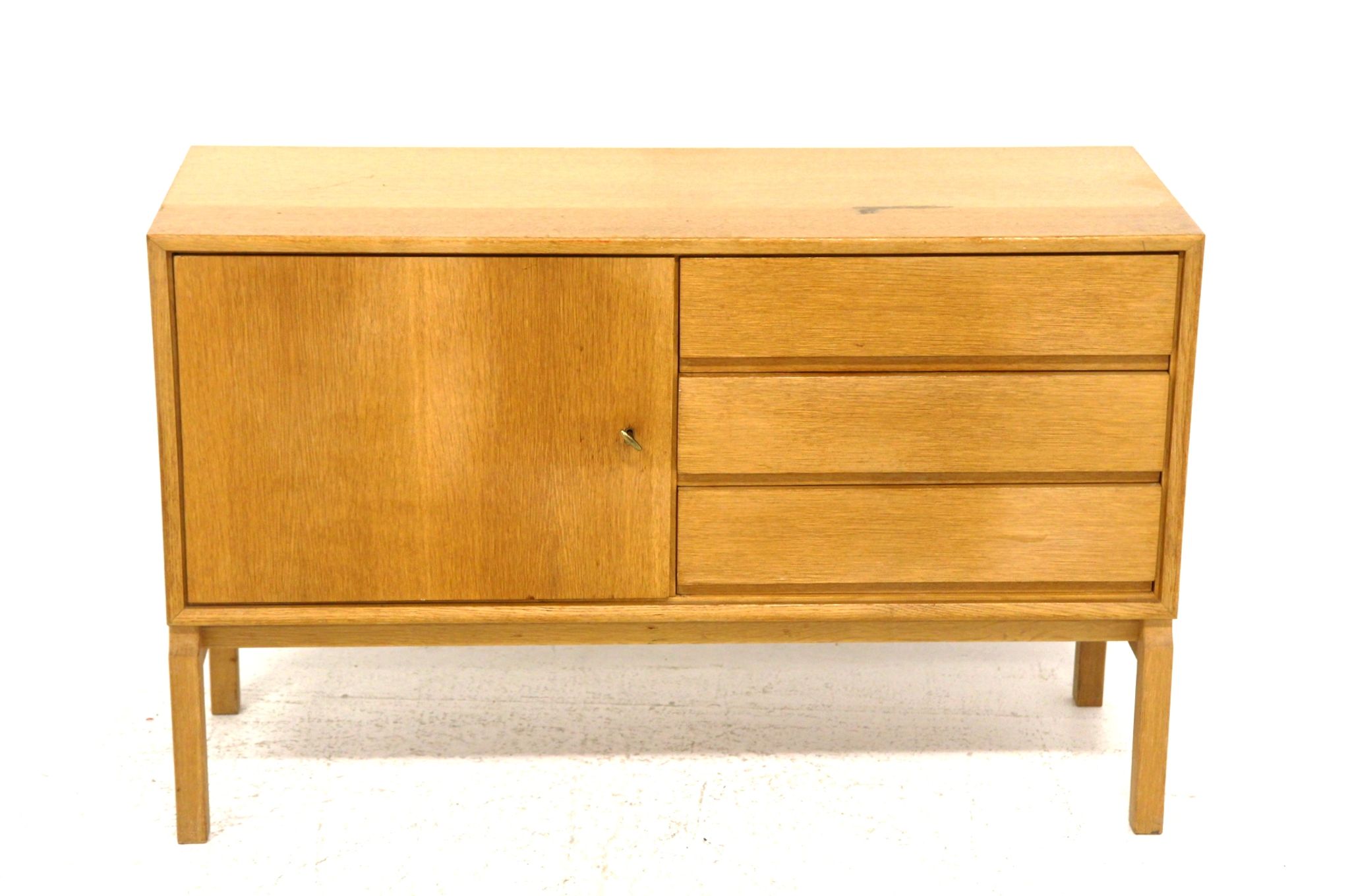 Chest of drawers in oak, Marian Grabinski, Möbel-Ikéa, sweden, 1960