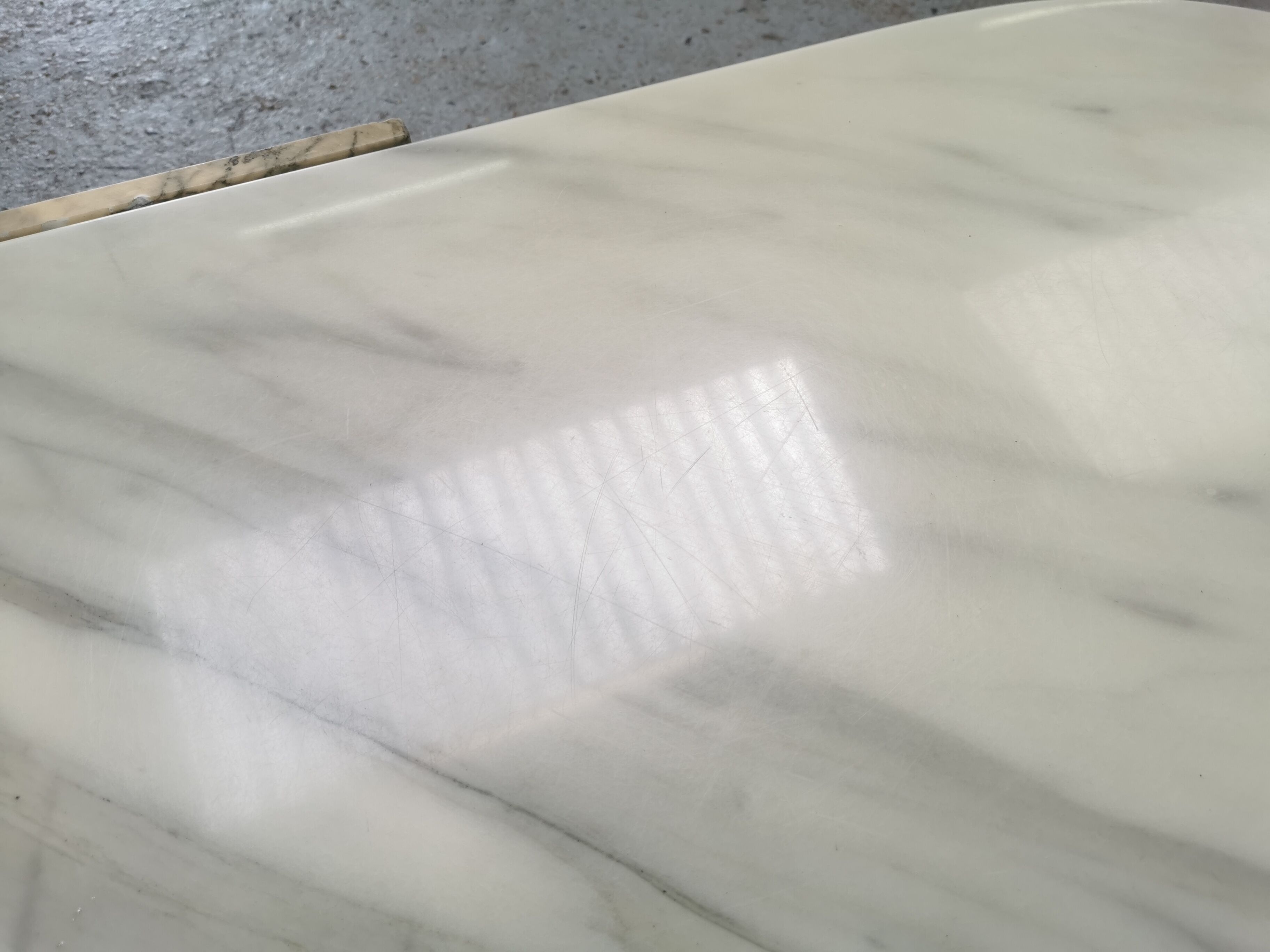 Table basse en marbre Roche Bobois