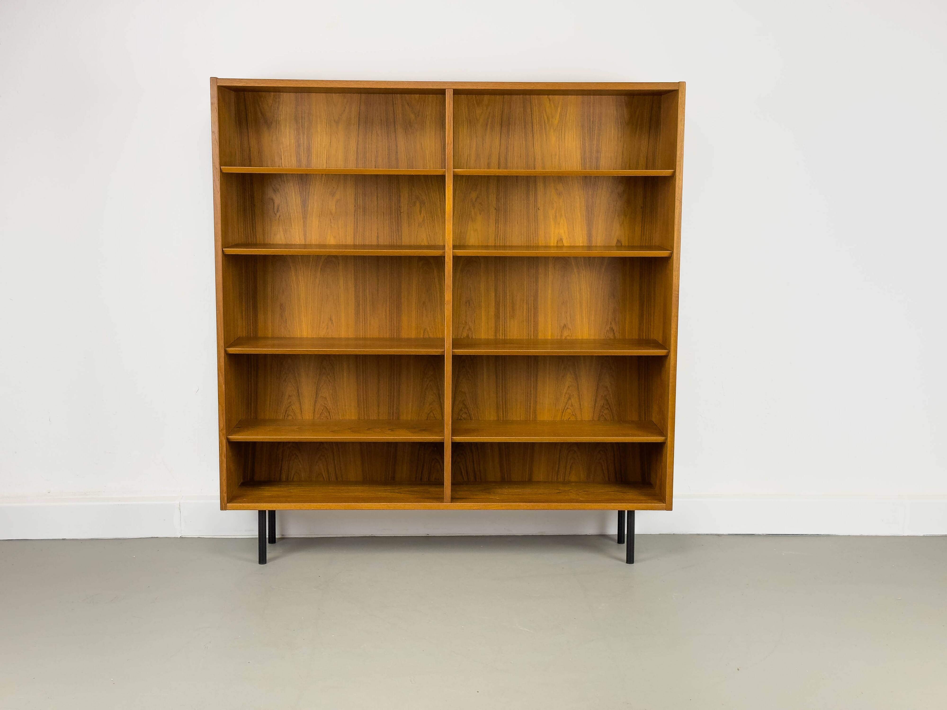 Vintage Danish Teak Bookshelf by Carlo Jensen for Hundevad & Co., 1960s