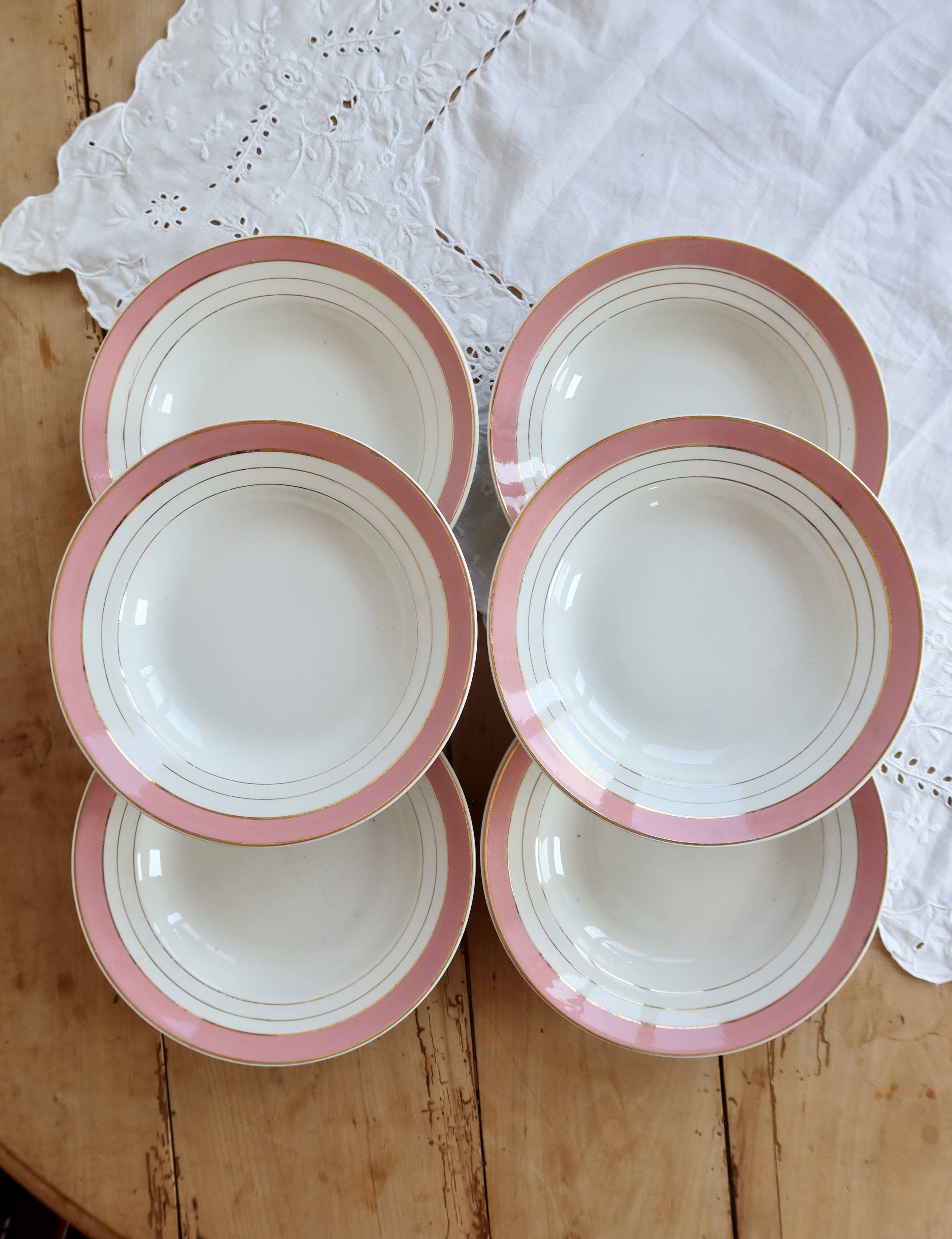 6 vintage Lunéville K&G deep plates in the Régence model.