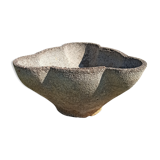 Trilobed cement planter