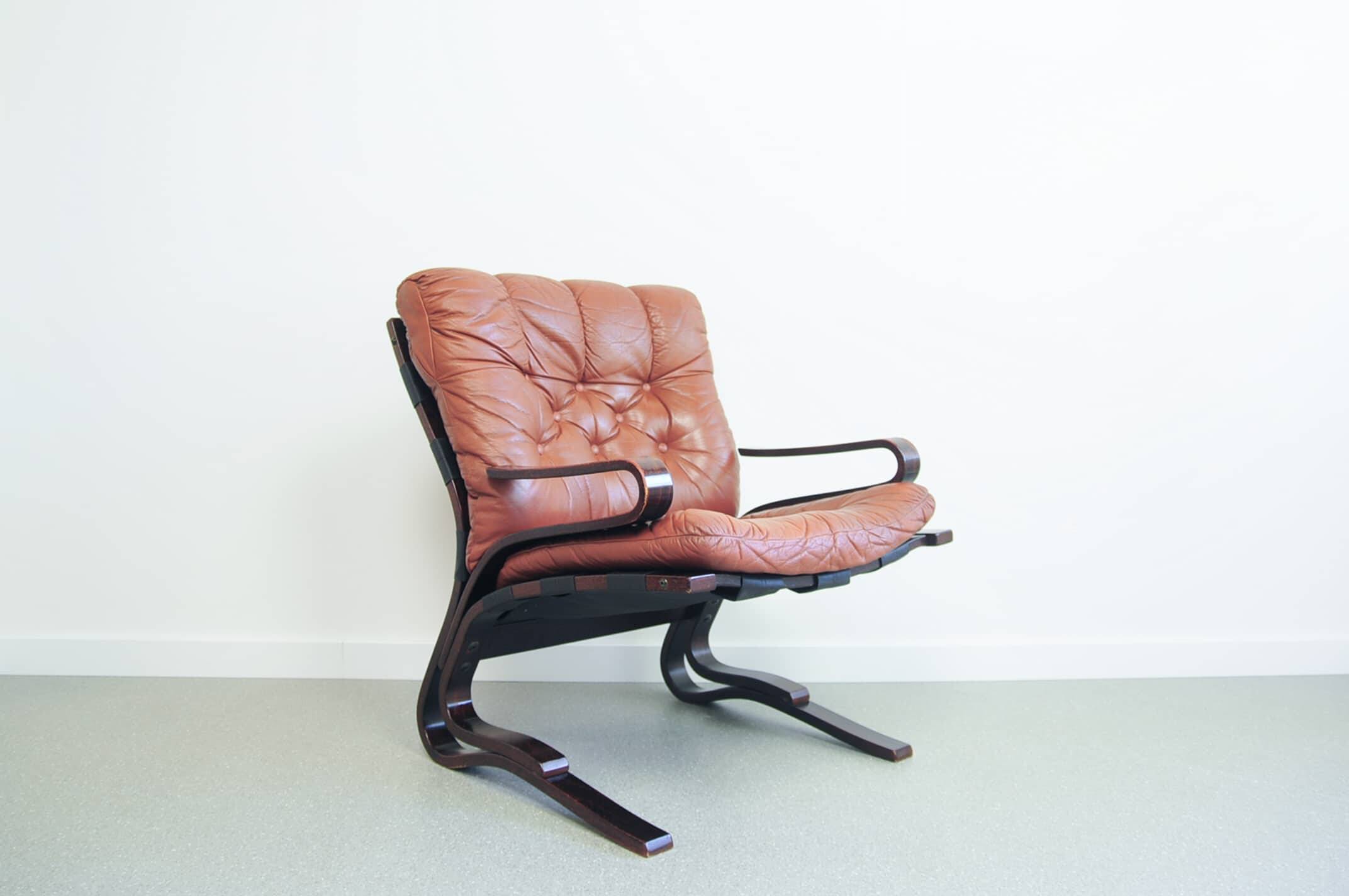 Fauteuil marron Kengu Else & Nordahl Solheim