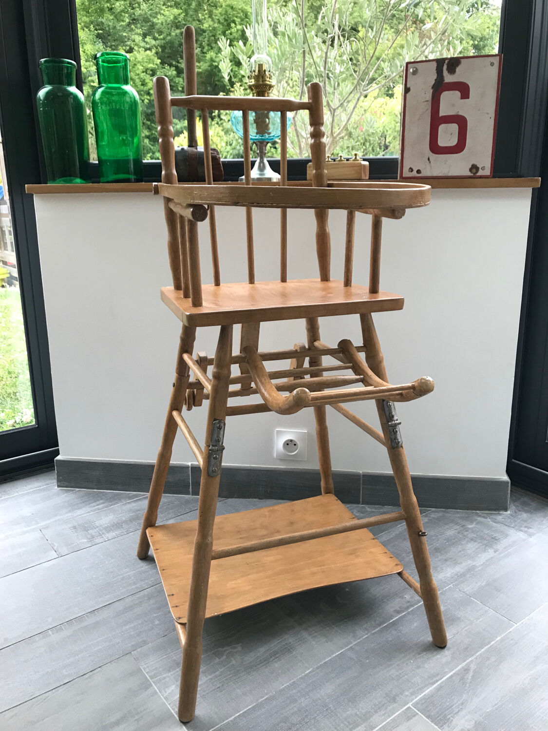 Wooden high chair for baby - Vintage