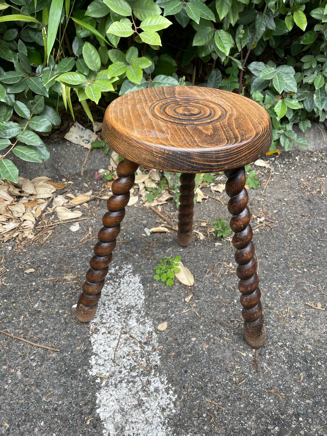 Tripod stool