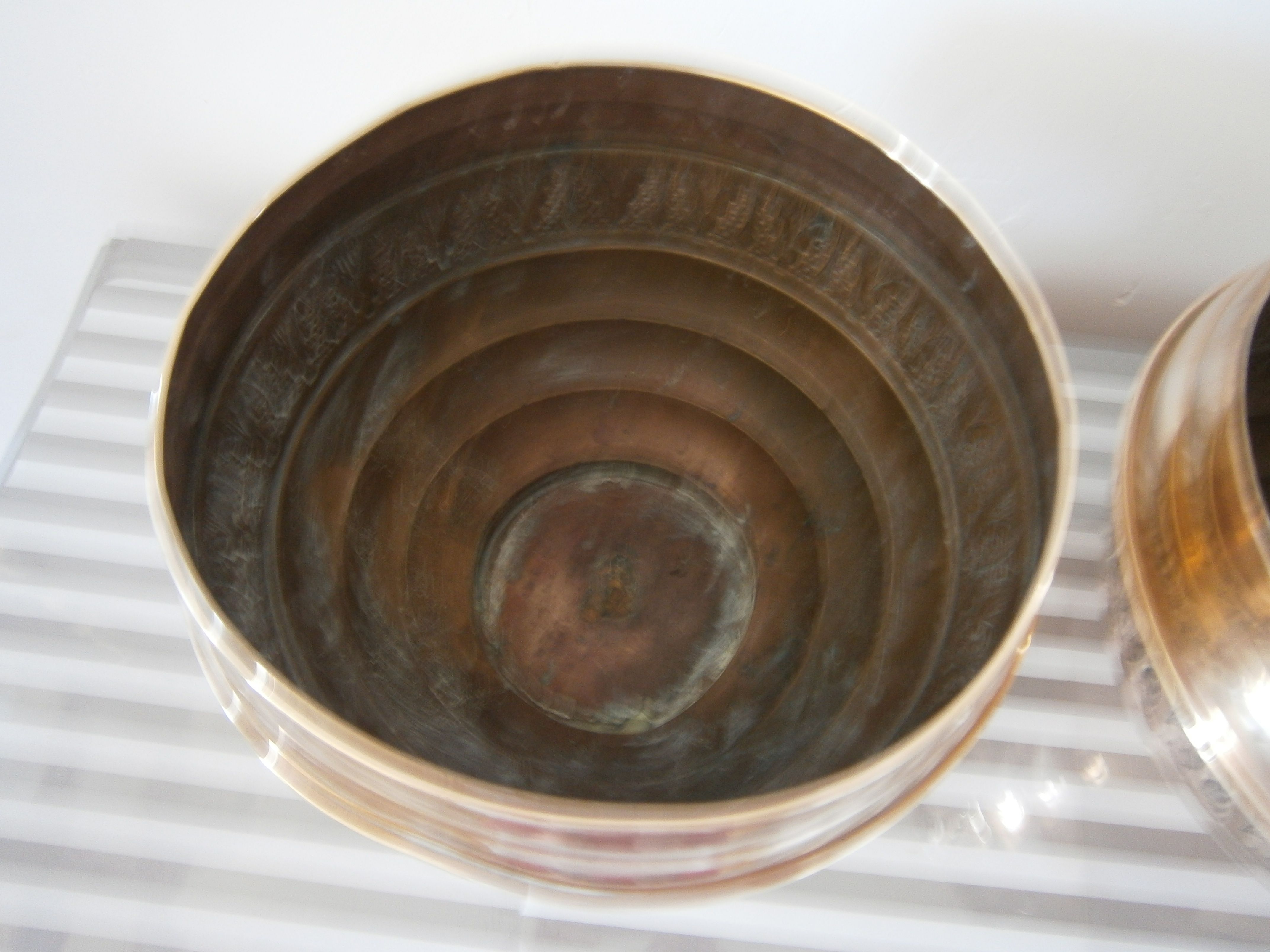 Cache pot
