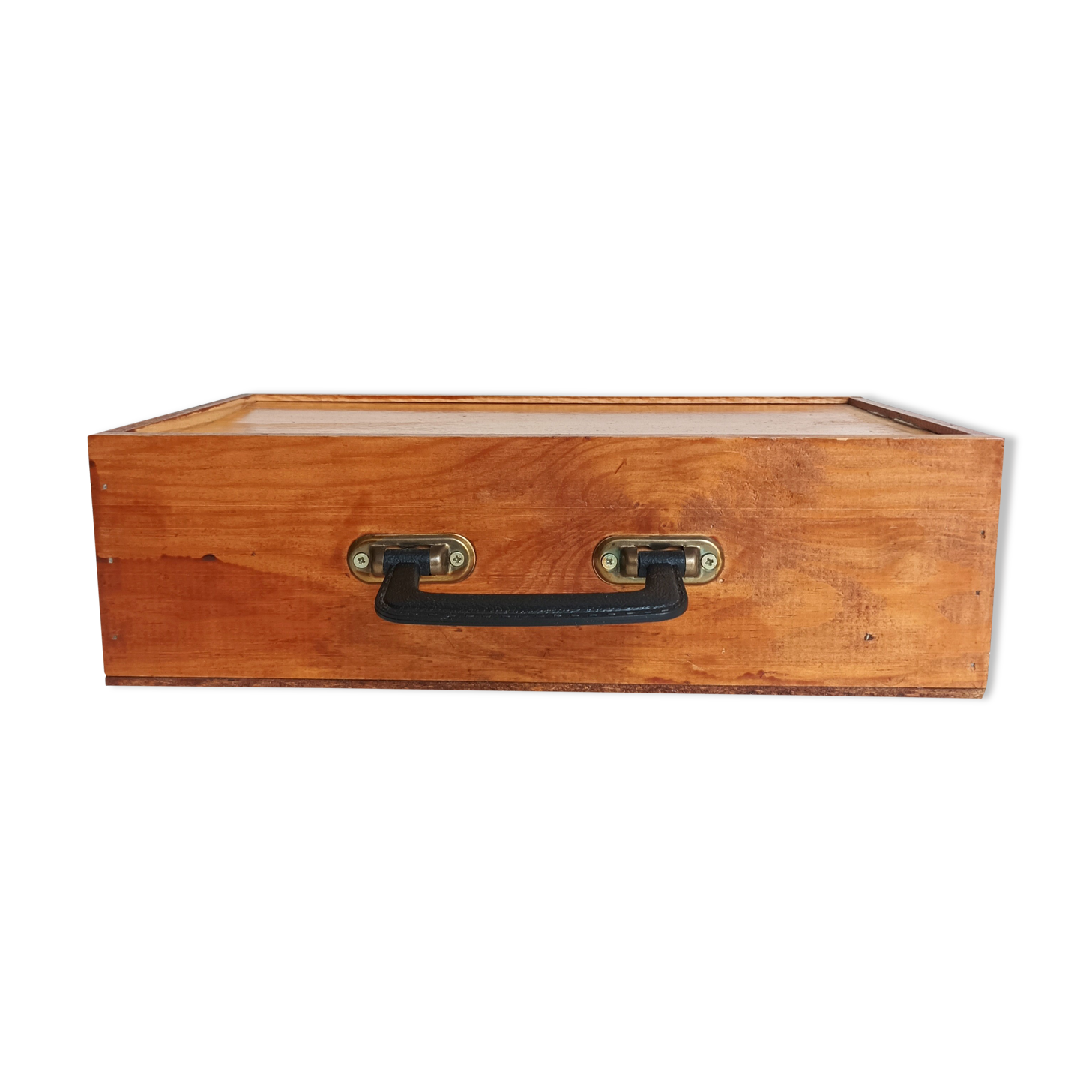 Wooden sliding box with handle