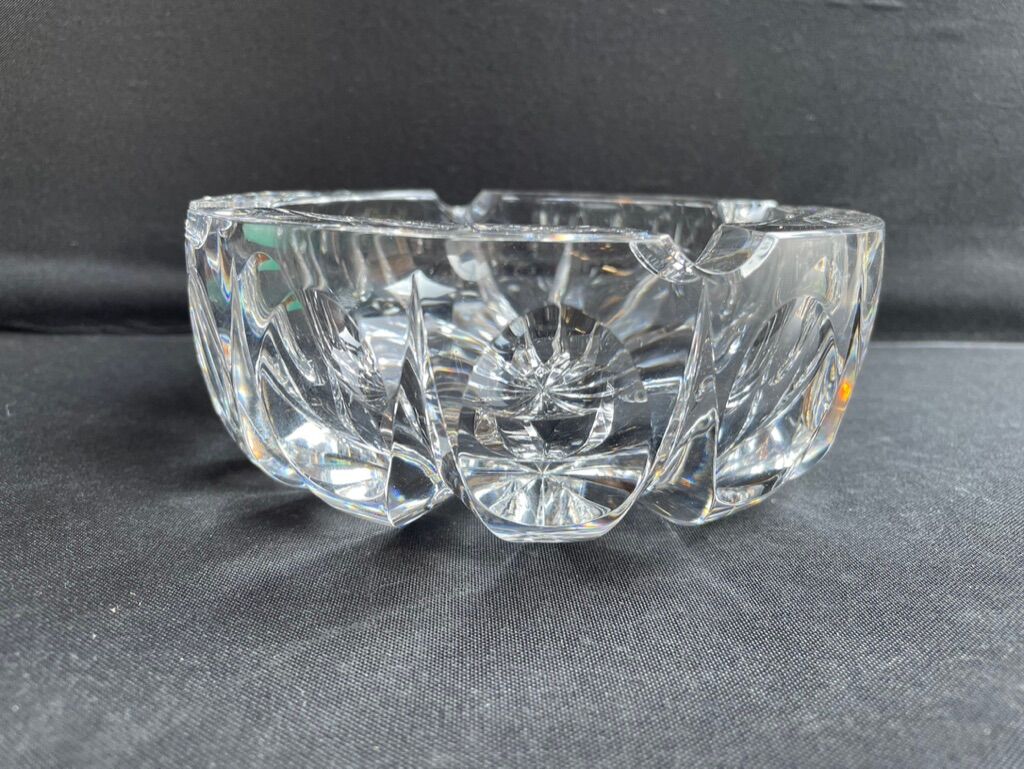 Cut crystal ashtray Saint Louis