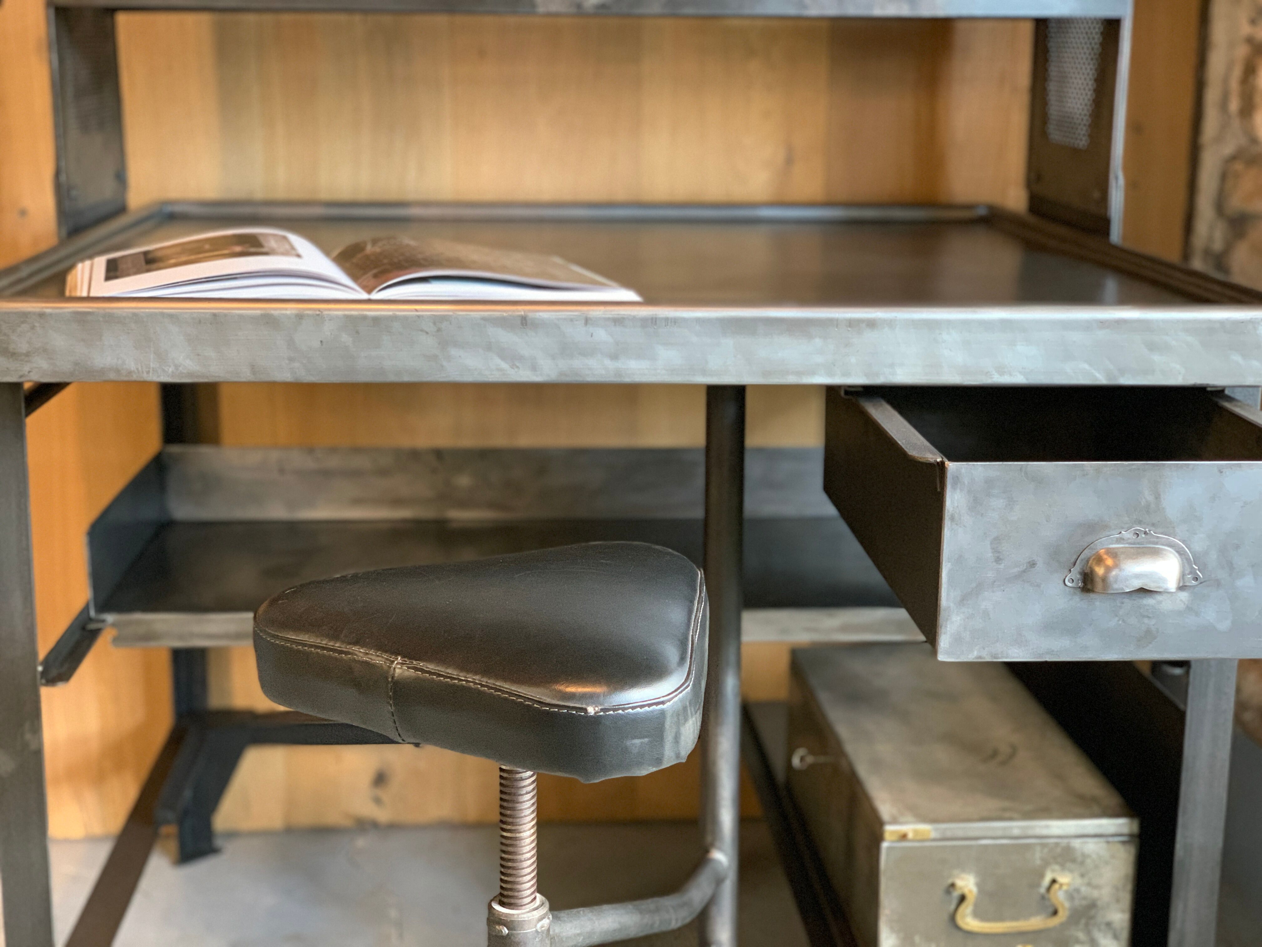 Steel postal sorting with stripped stool - patinated graphite 1950