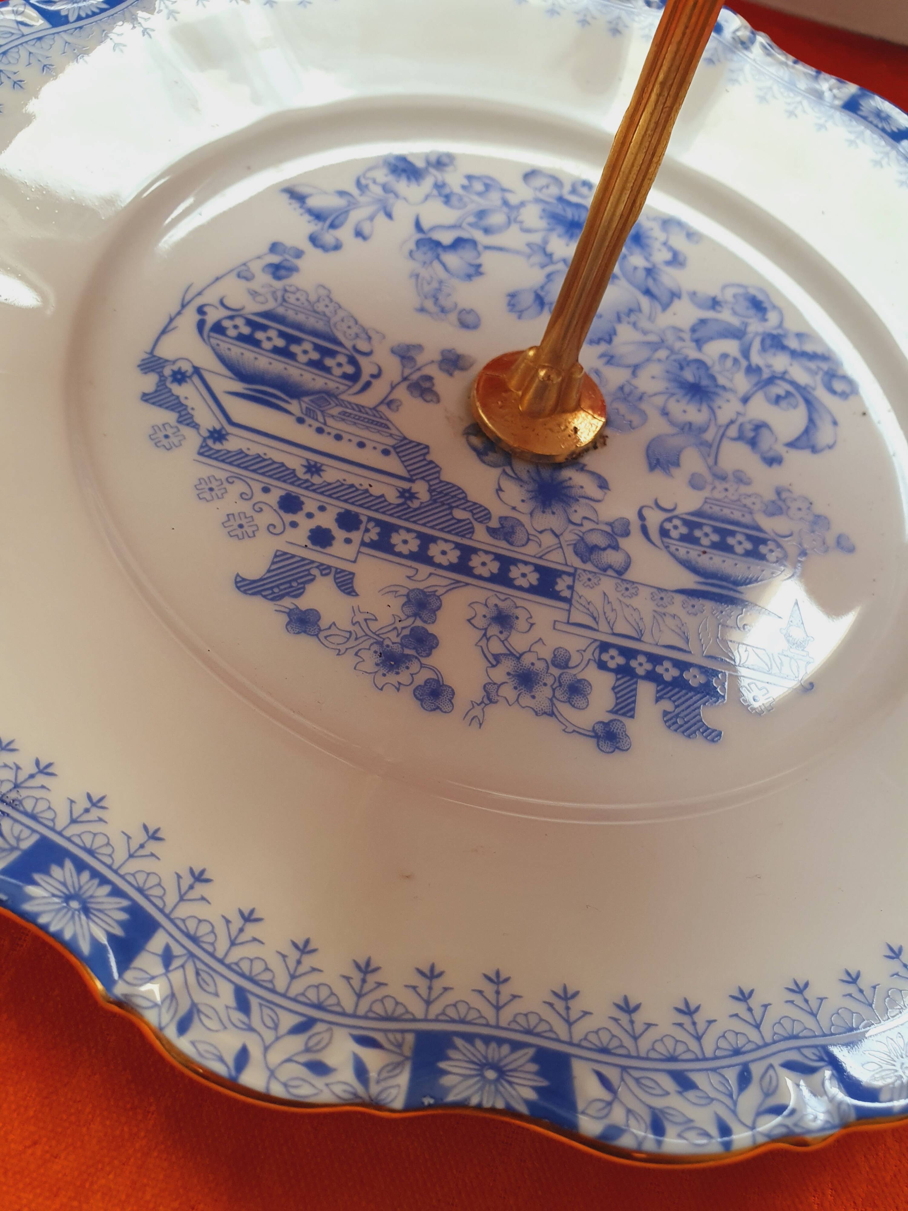Serving dish on the floor