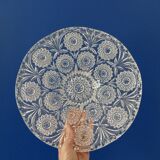 Plat en verre gravé