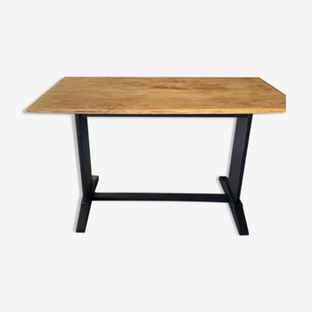 Bistro table