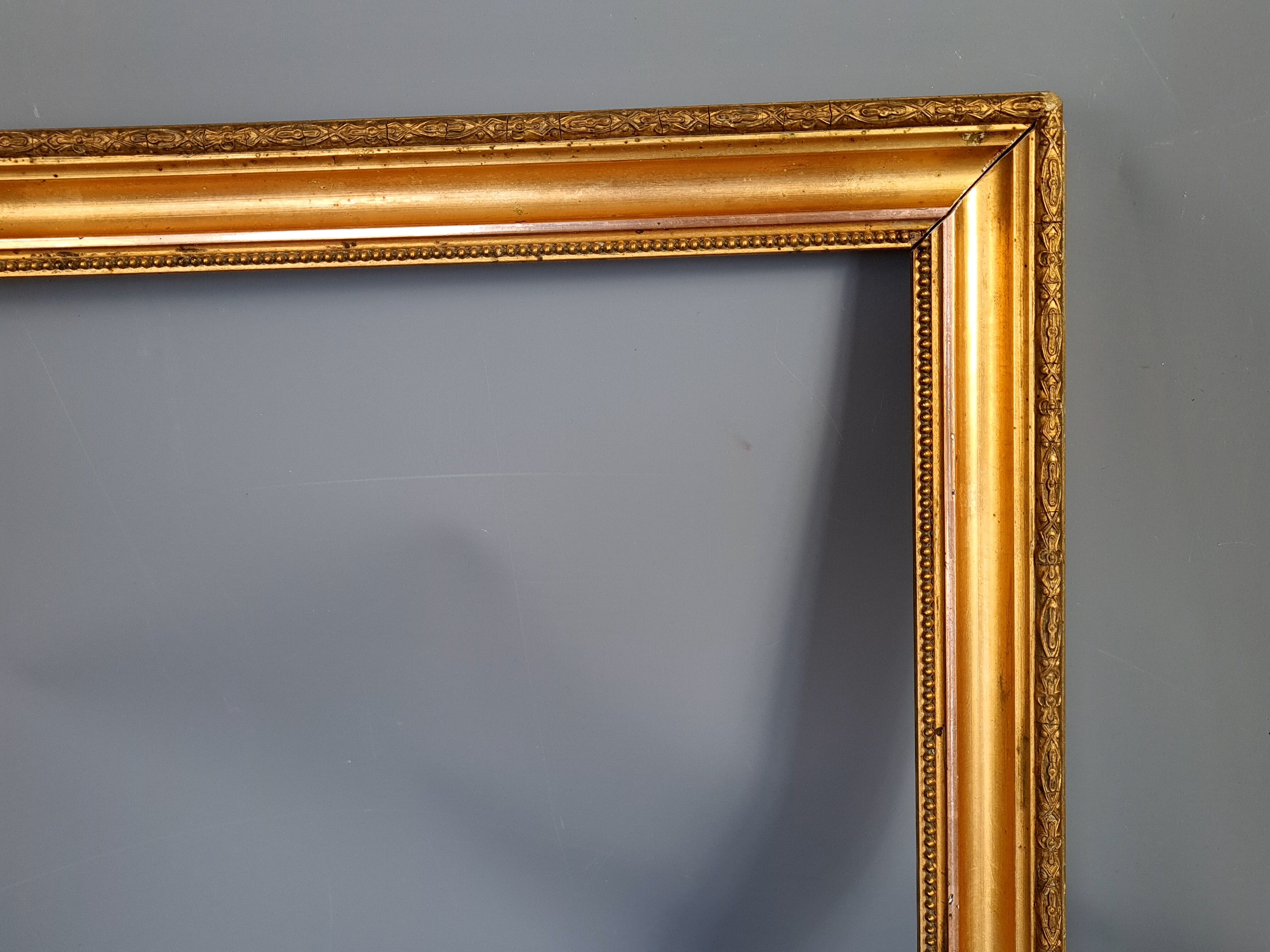 19th century frame gilded stucco wood, beaded interior edges, 47x39 cm, leaf 41.8x32.7 cm SB