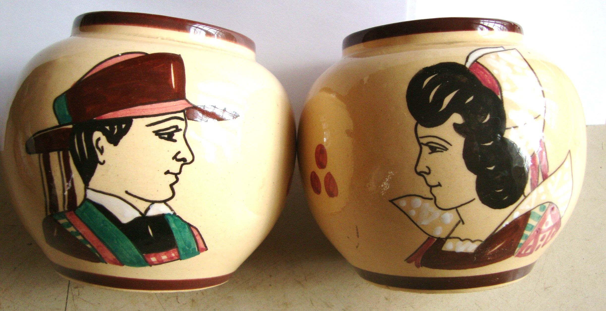 Paire de vases boule Keraluc Quimper