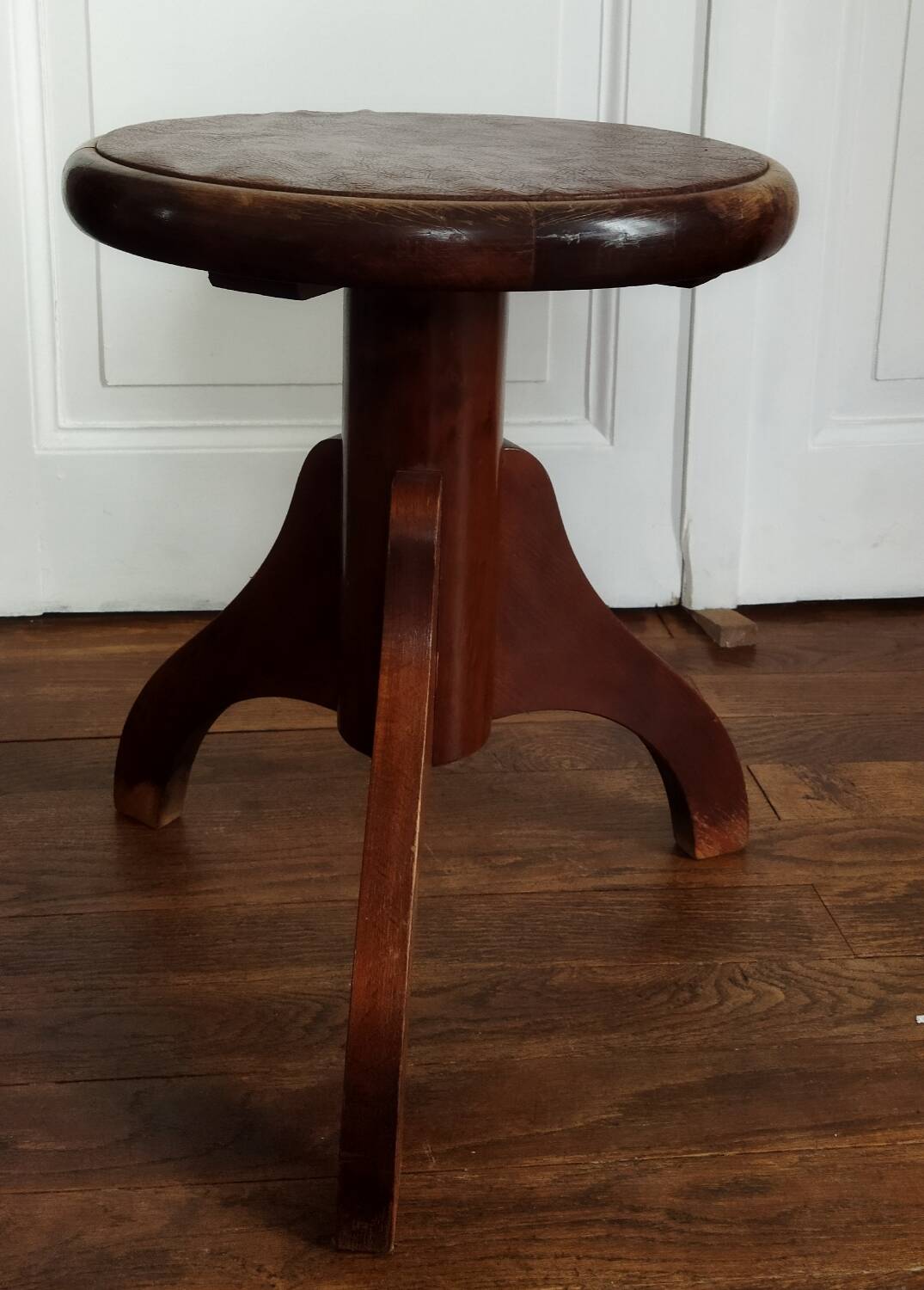 Vintage piano stool