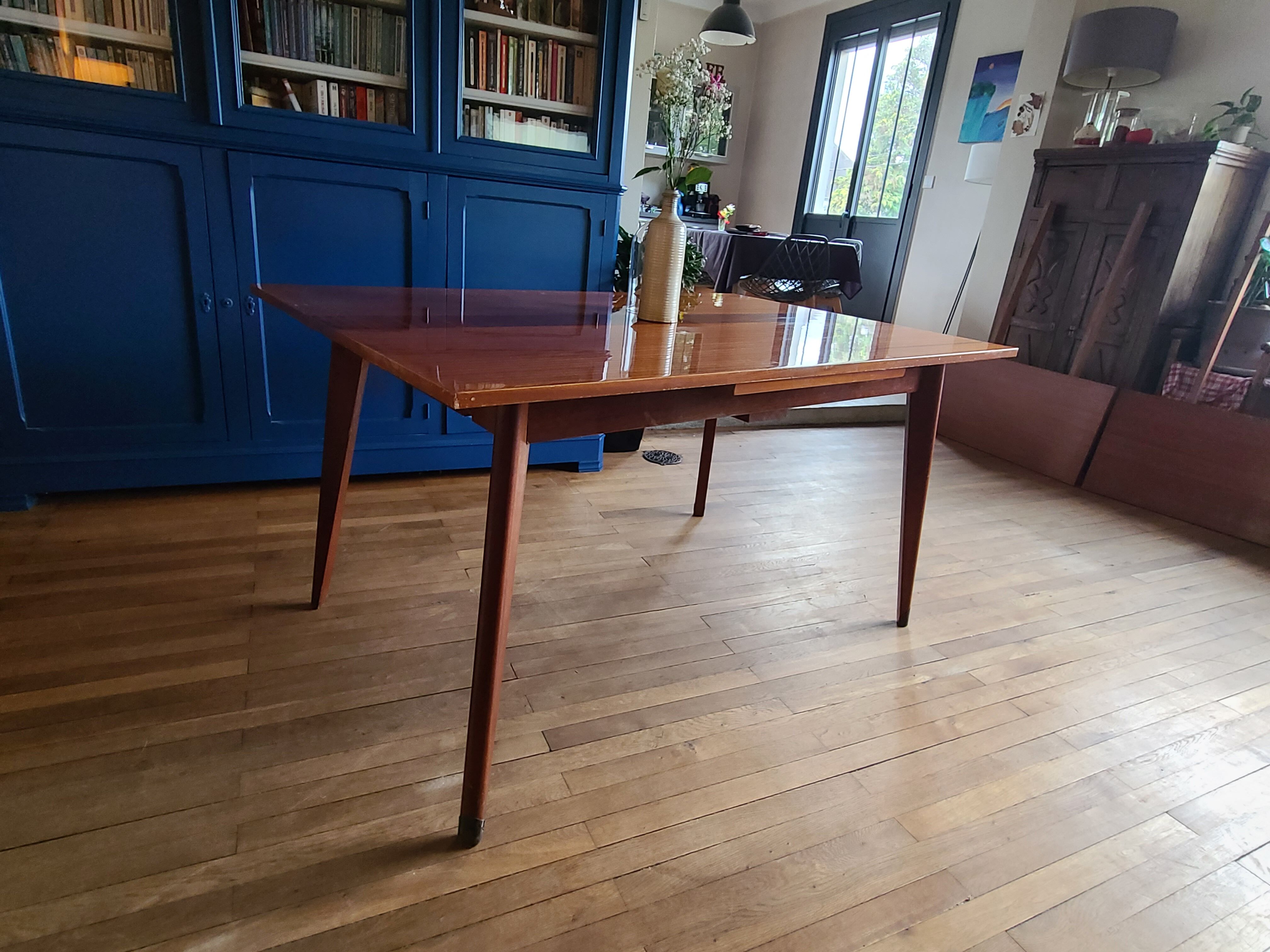 Scandinavian style vintage table 12 people