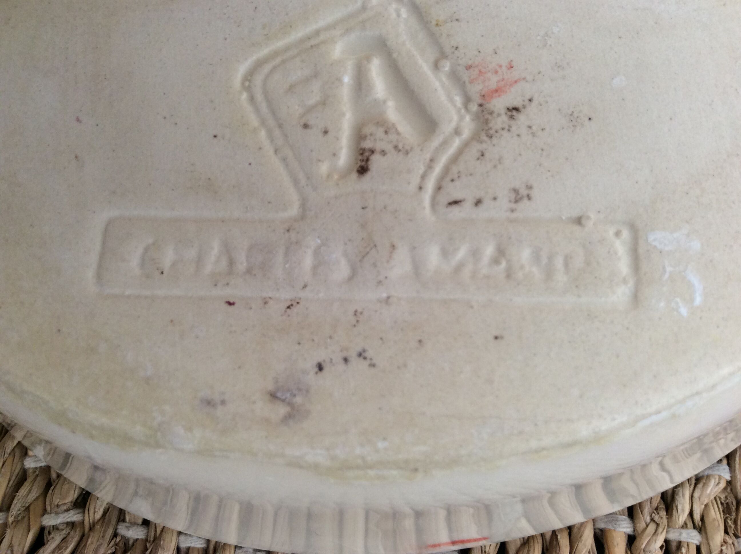 Crayfish pocket vacuum