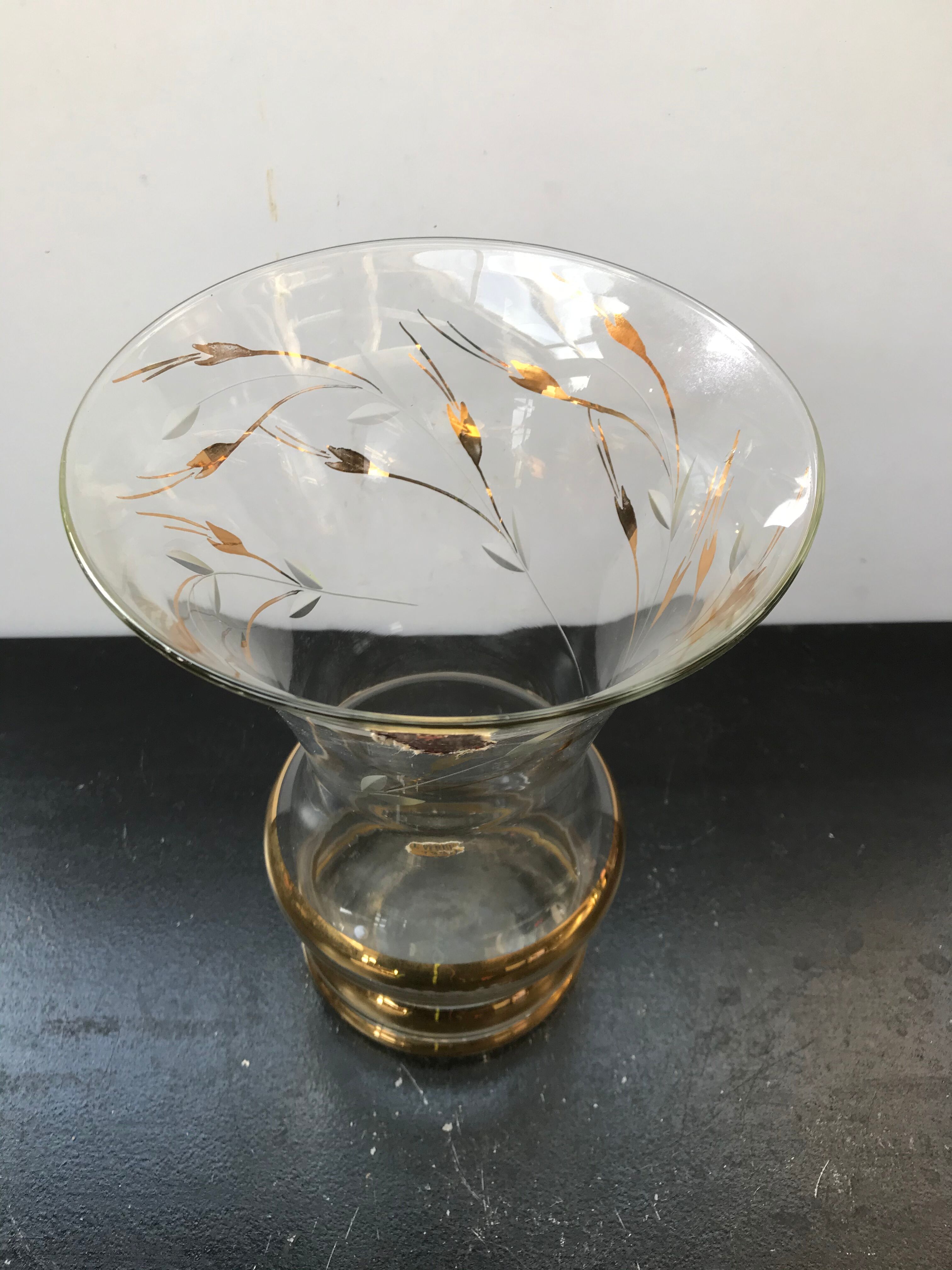 Vase art glassware Beaulieu glass decor vintage golden flowers