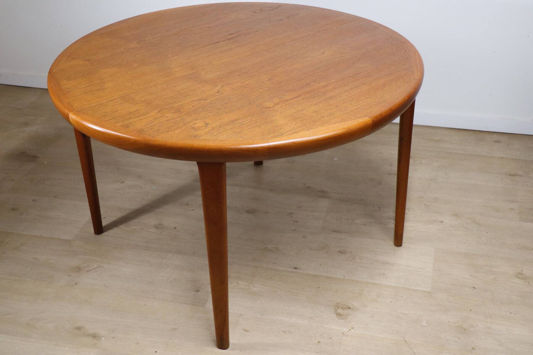 VV Mobler Spottrup Scandinavian extendable teak table, 1960