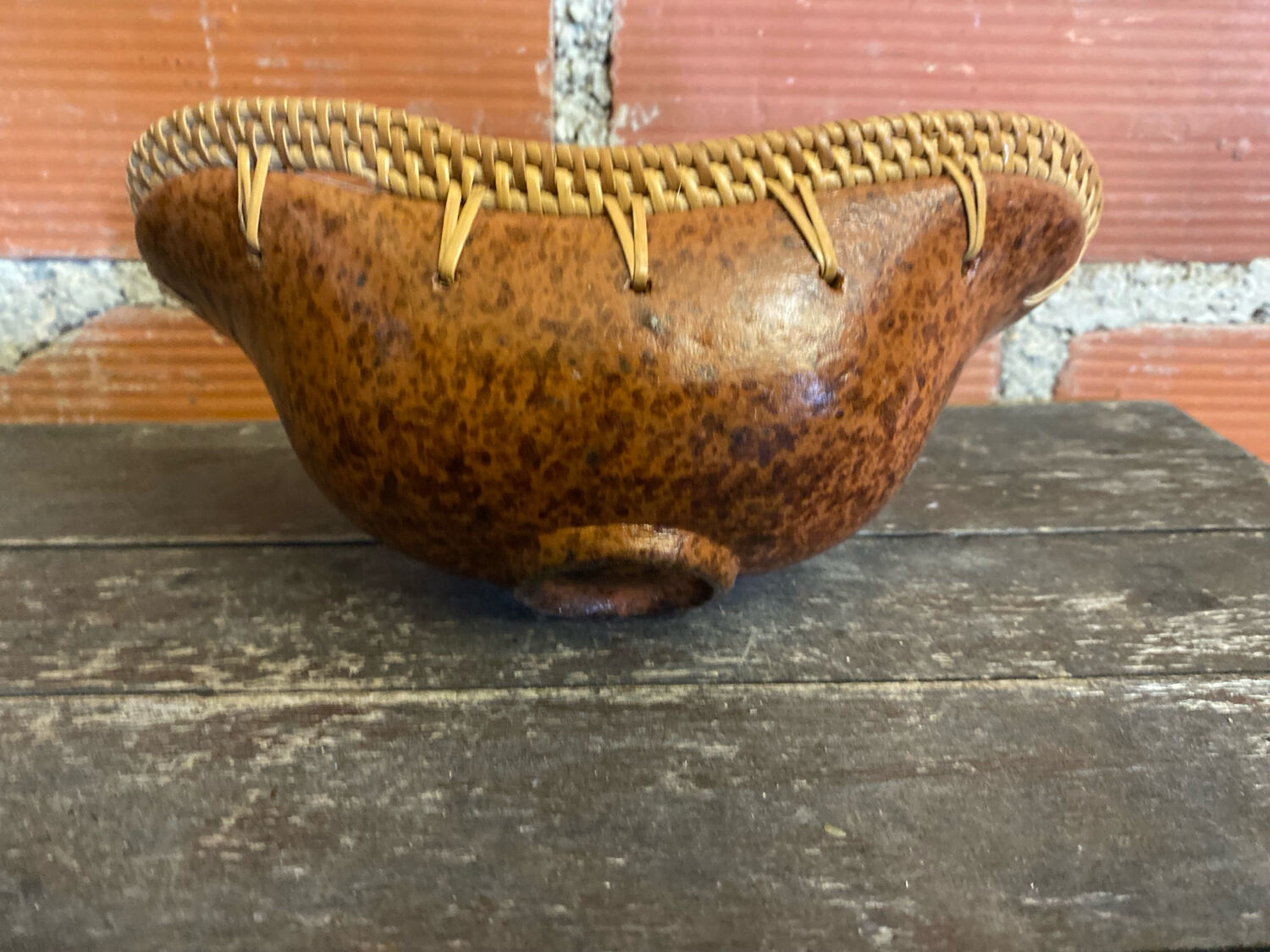 Old Brown Speckled Terracotta Pocket Video + Vintage Rattan Border