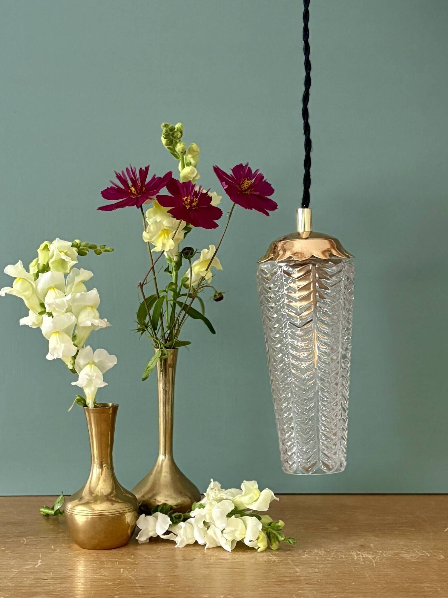Vintage glass tulip spike pendant (SE11)