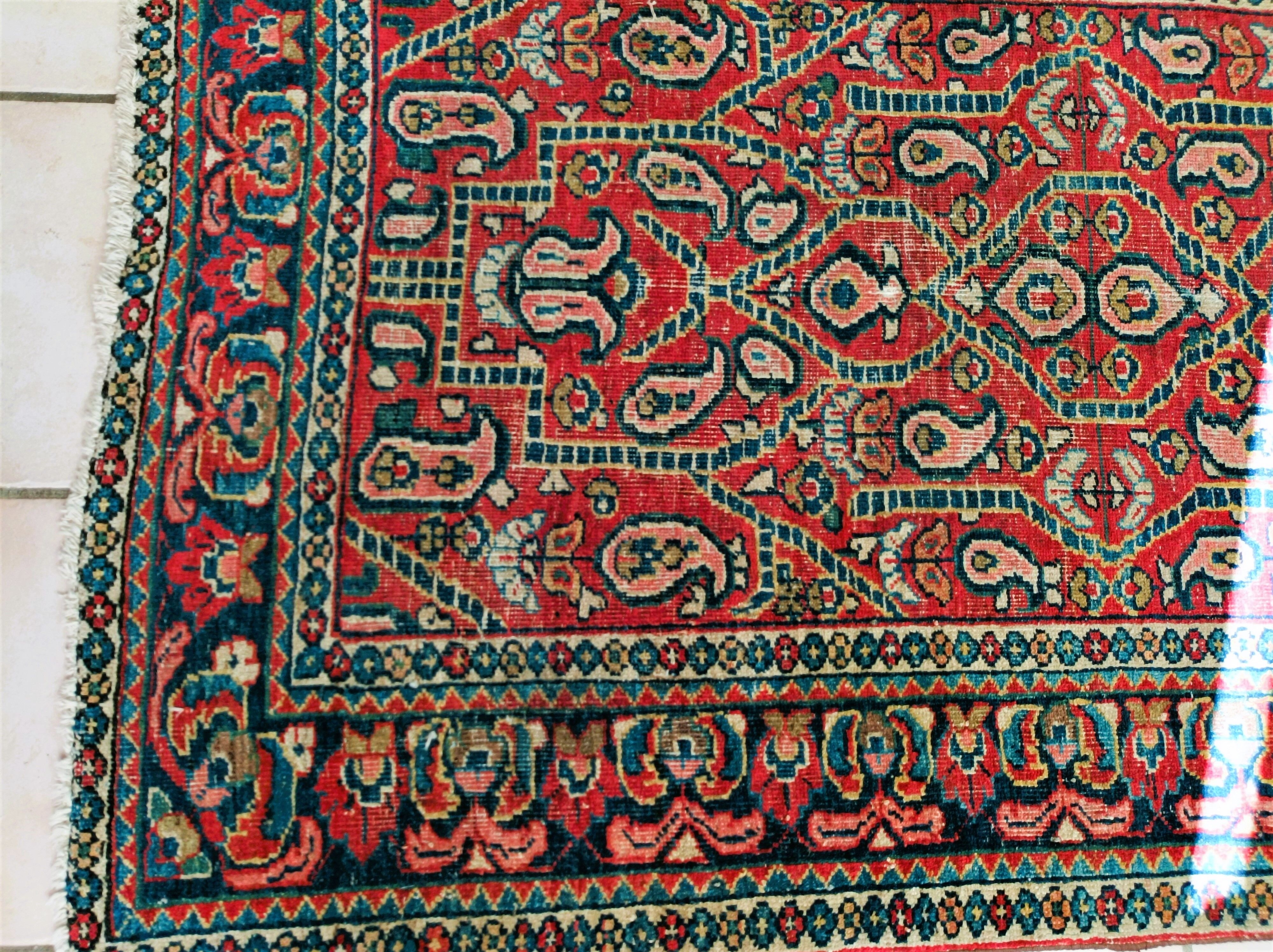 Hamedan carpet