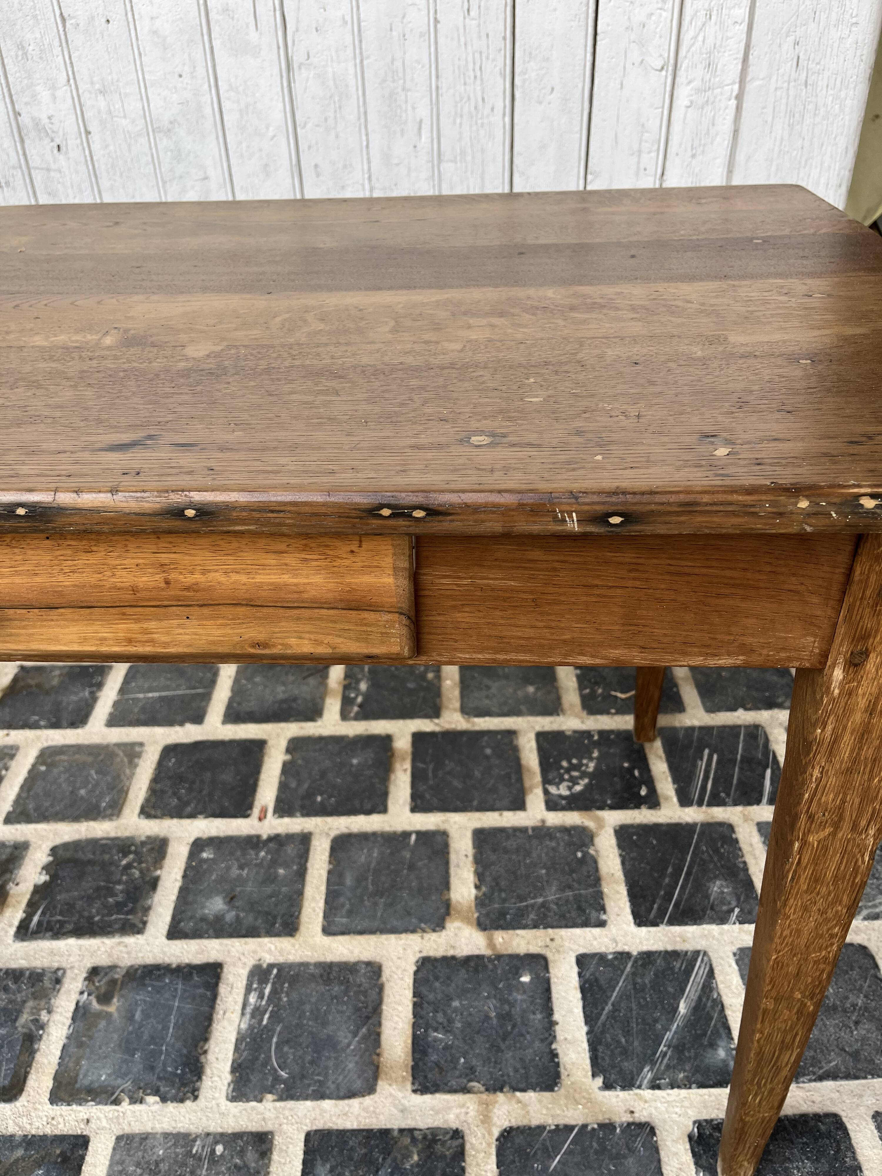 Farm table