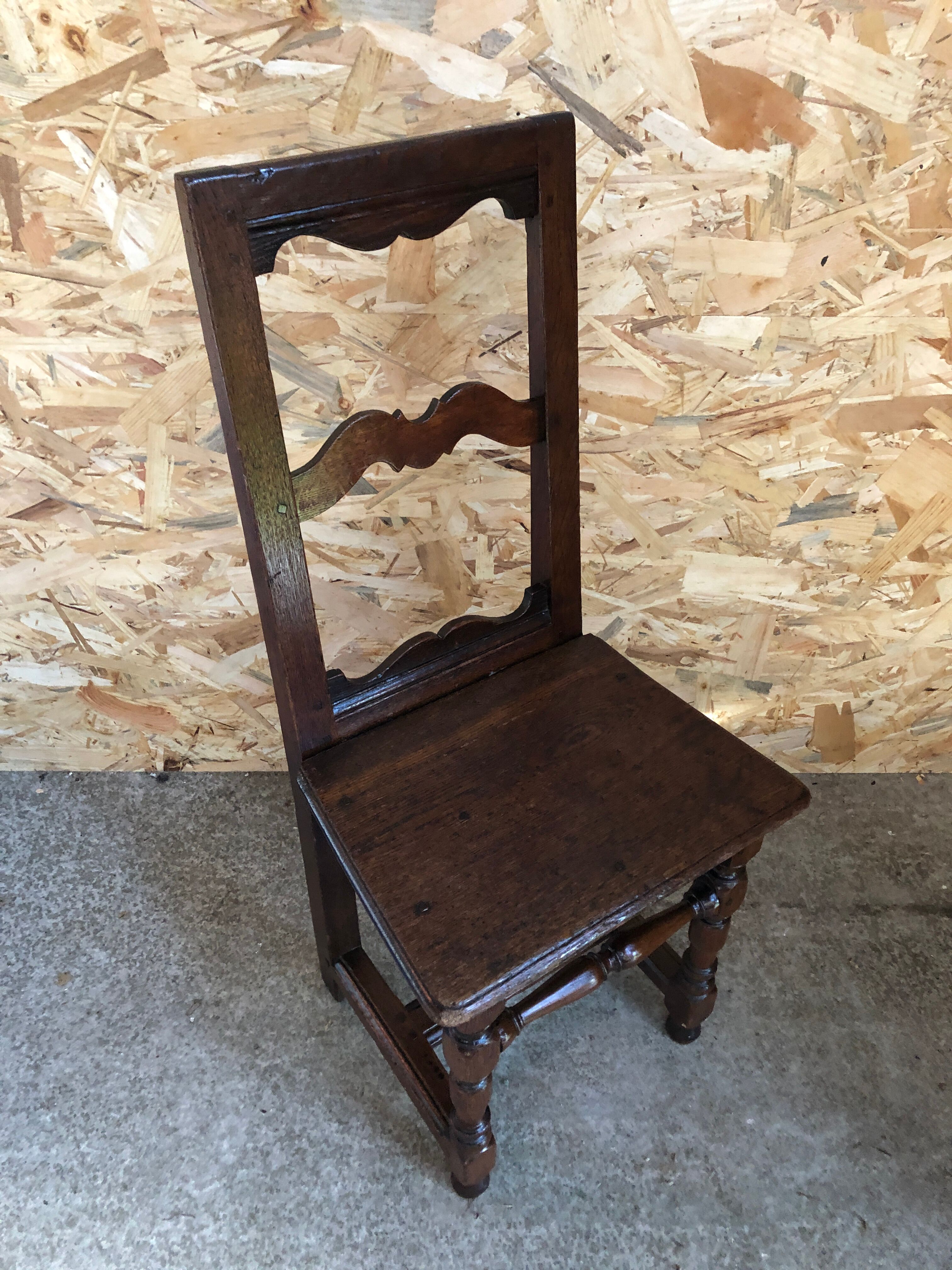 Old chair lorraine bois chevillé early XXth vintage