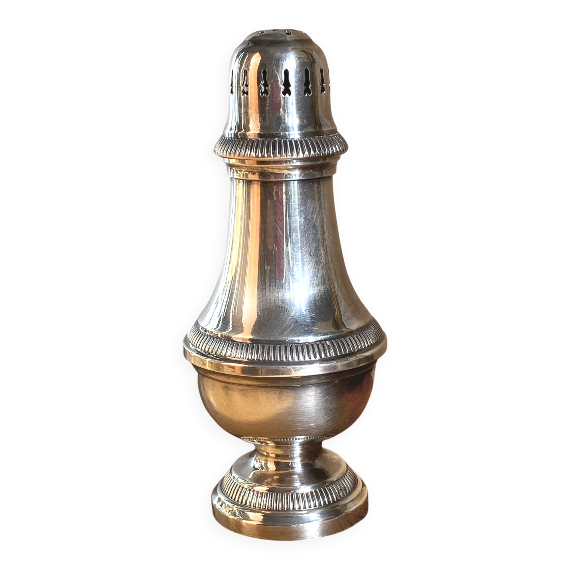 Large silver-plated metal sugar shaker/sugar bowl, Godron pattern