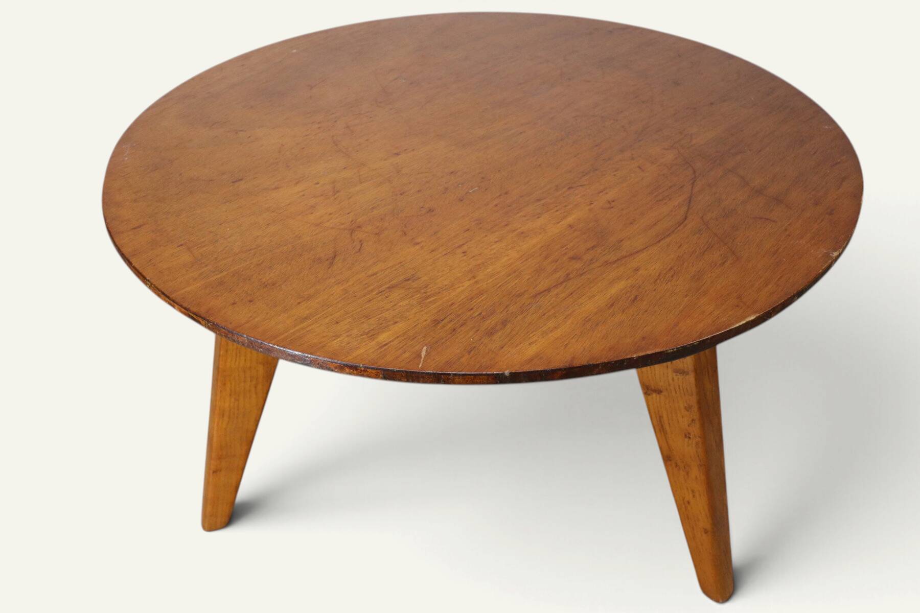 Tripod coffee table in oak, 1950s.