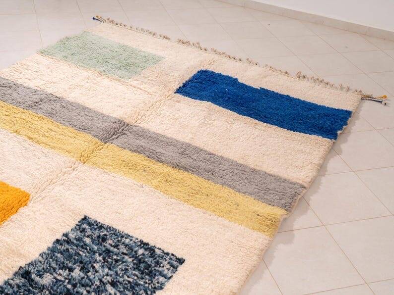 Berber wool rug with colourful patterns, size 150/250 cm.
