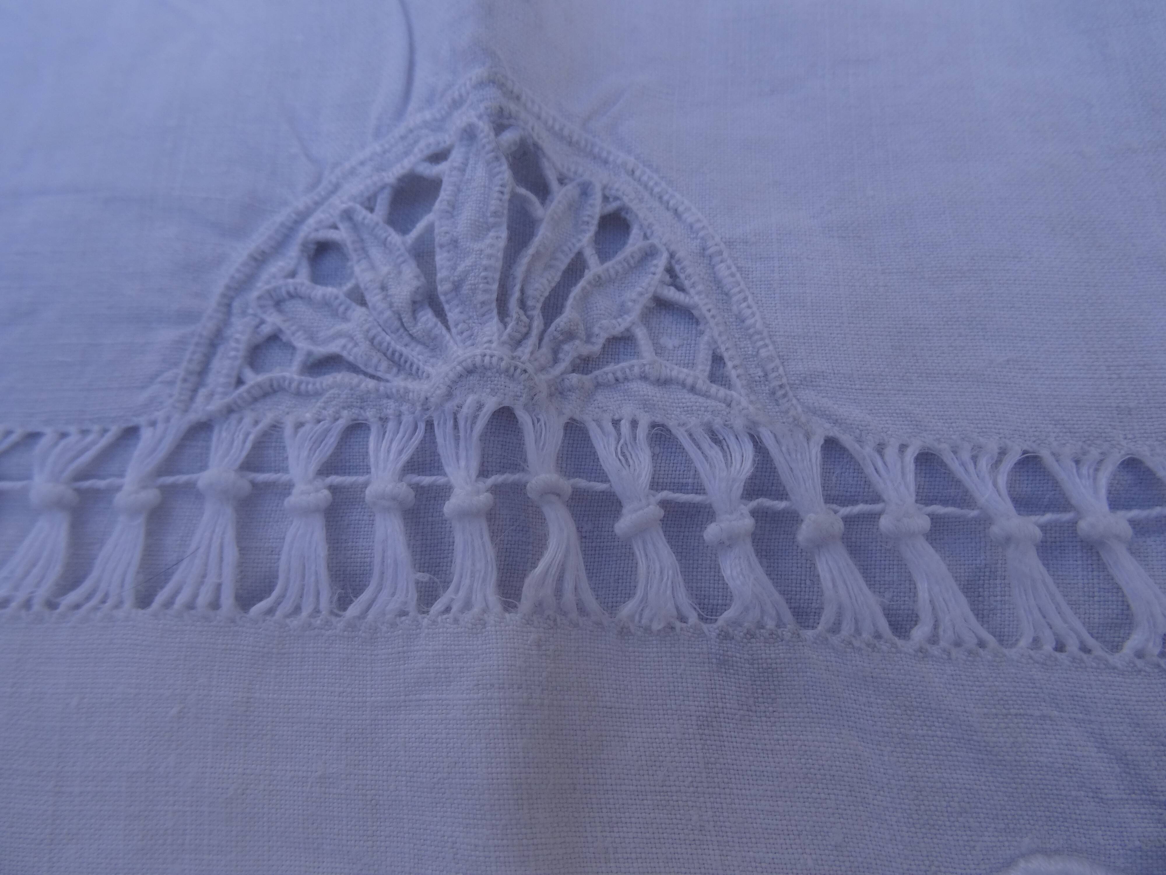 Pair of pillowcases in old linen in early 1900