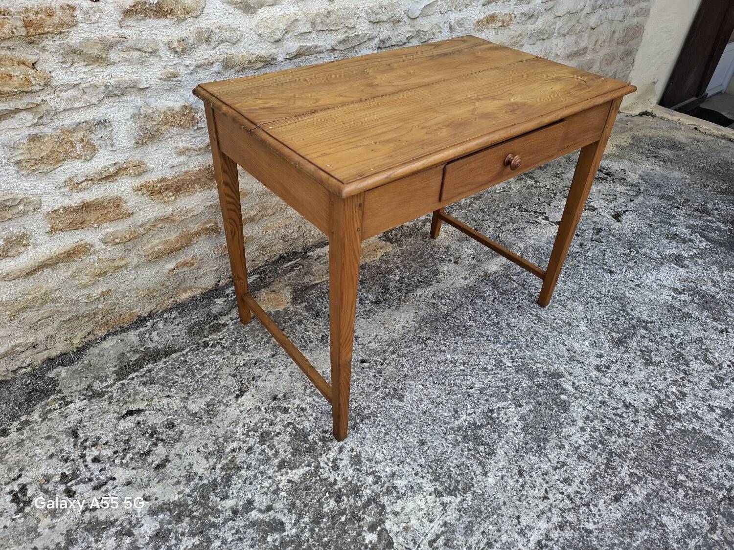 Elm desk